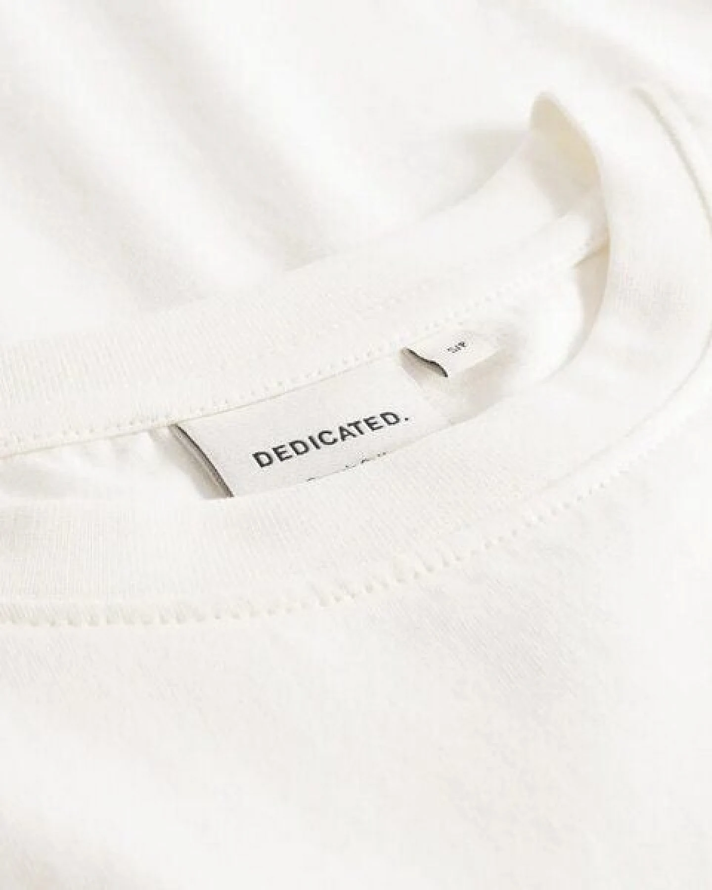 DEDICATED Vadstena T-Shirt Tomato – Ansicht 4
