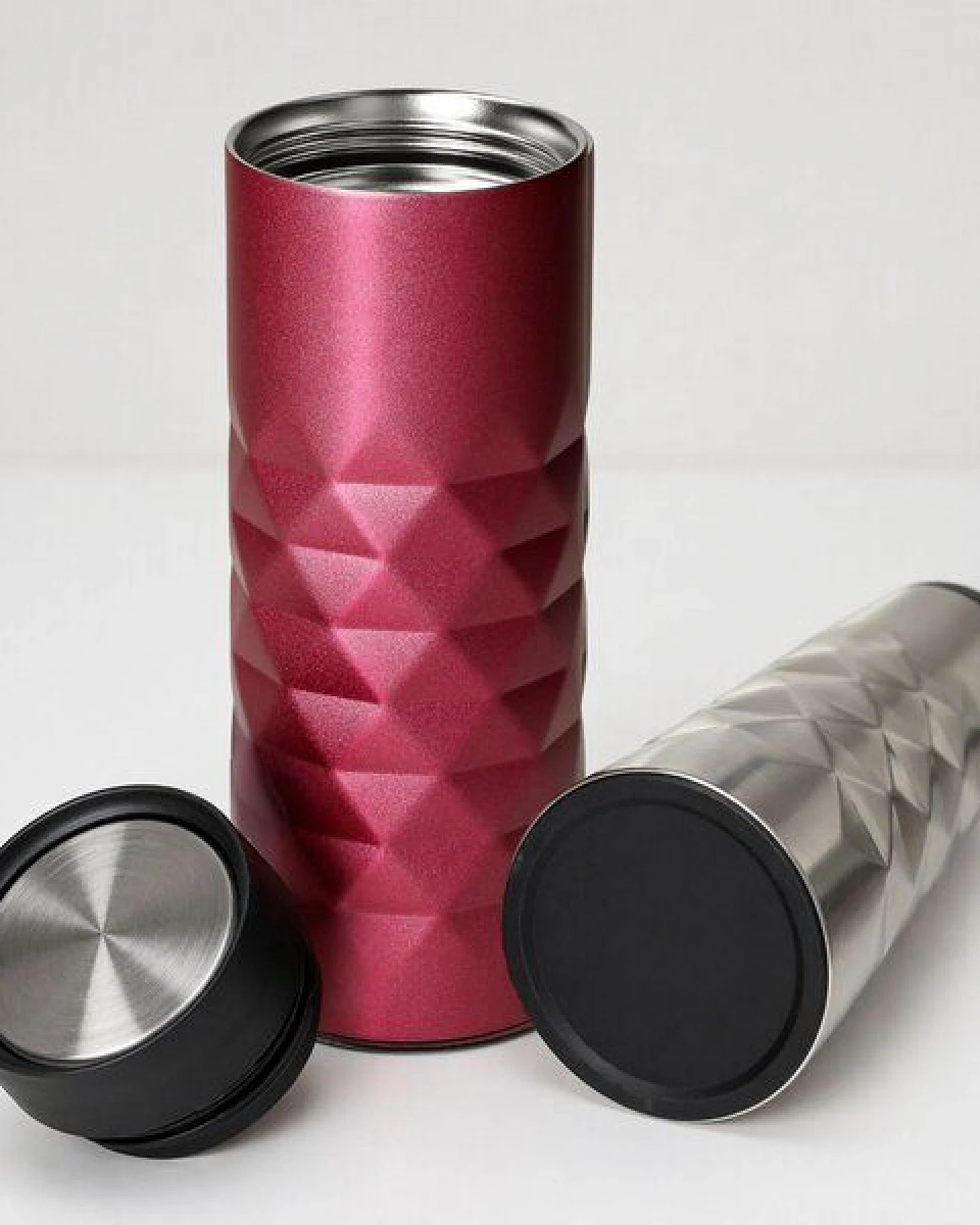 elasto Thermobecher 440 ml aus Edelstahl - doppelwandiger Kaffeebecher to go - auslaufsicherer Isolierbecher – Ansicht 2