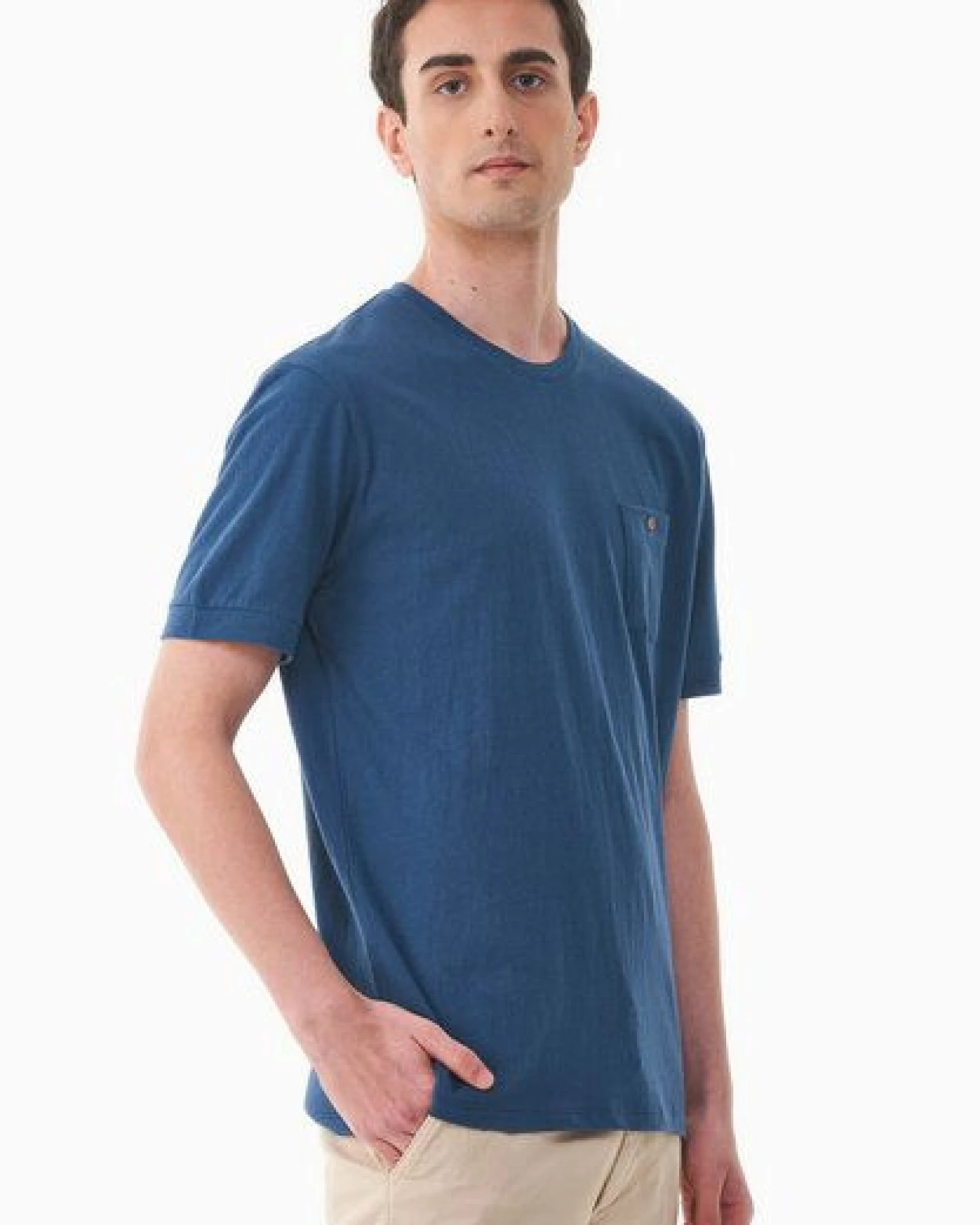 ORGANICATION T-Shirt aus Bio-Baumwolle und Leinen mit Brusttasche – Ansicht 3