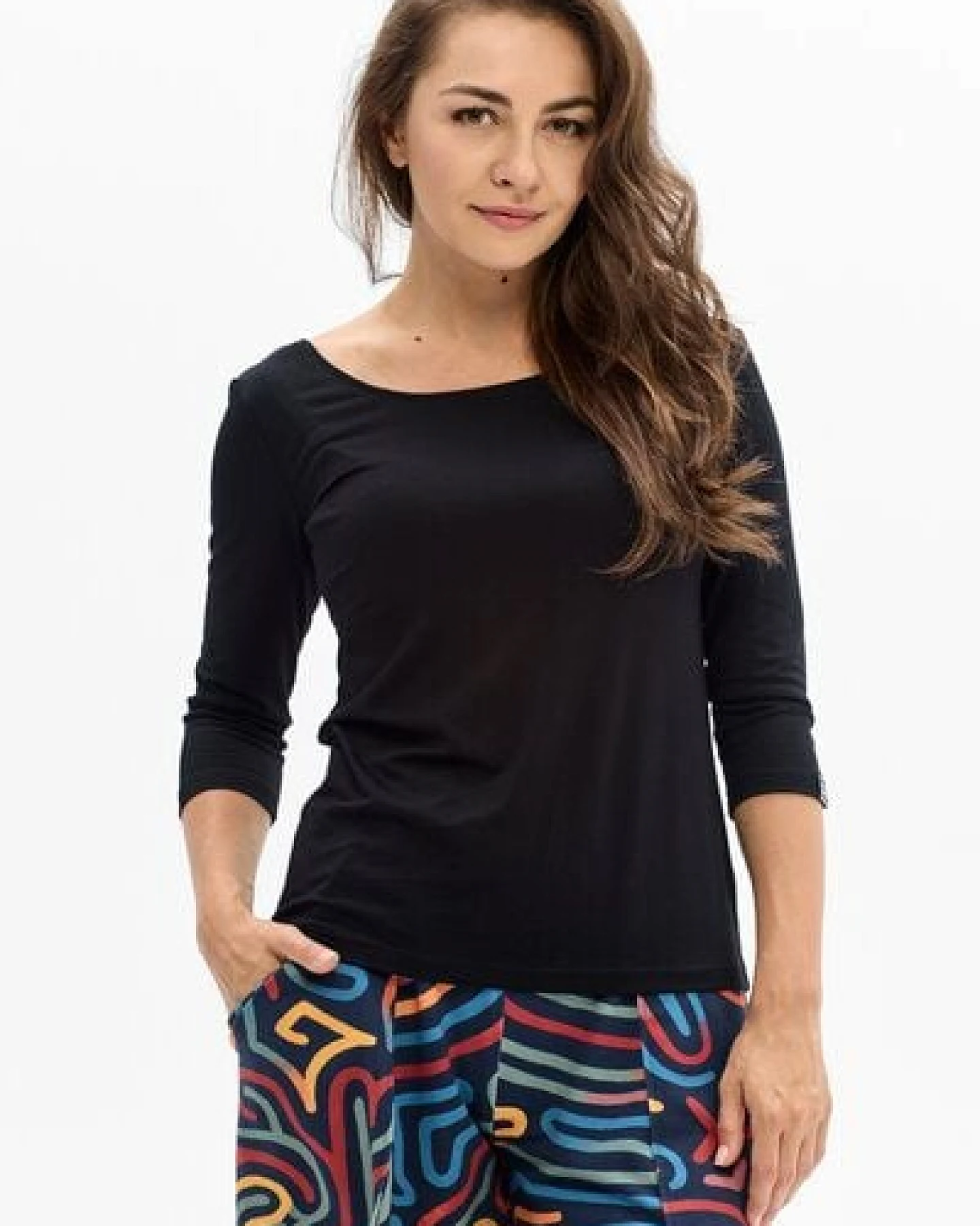 Bluse Salsa – figurbetontes Shirt aus Viskose – Rückenausschnitt – 3/4-Arm – 100% in der EU fair produziert – KOKOworld – Ansicht 3