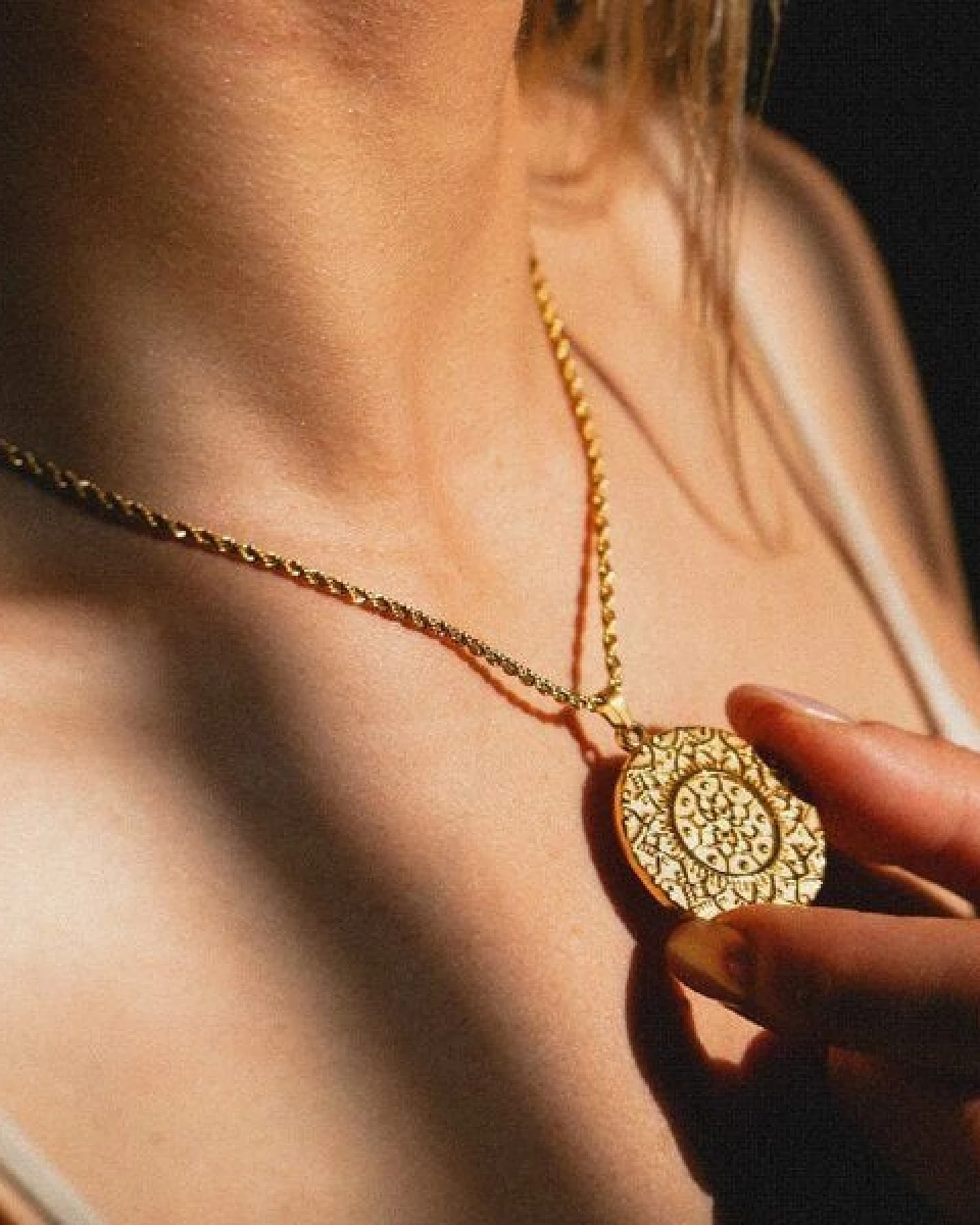 Divasya Halskette mit Mandala Anhänger – Ansicht 4