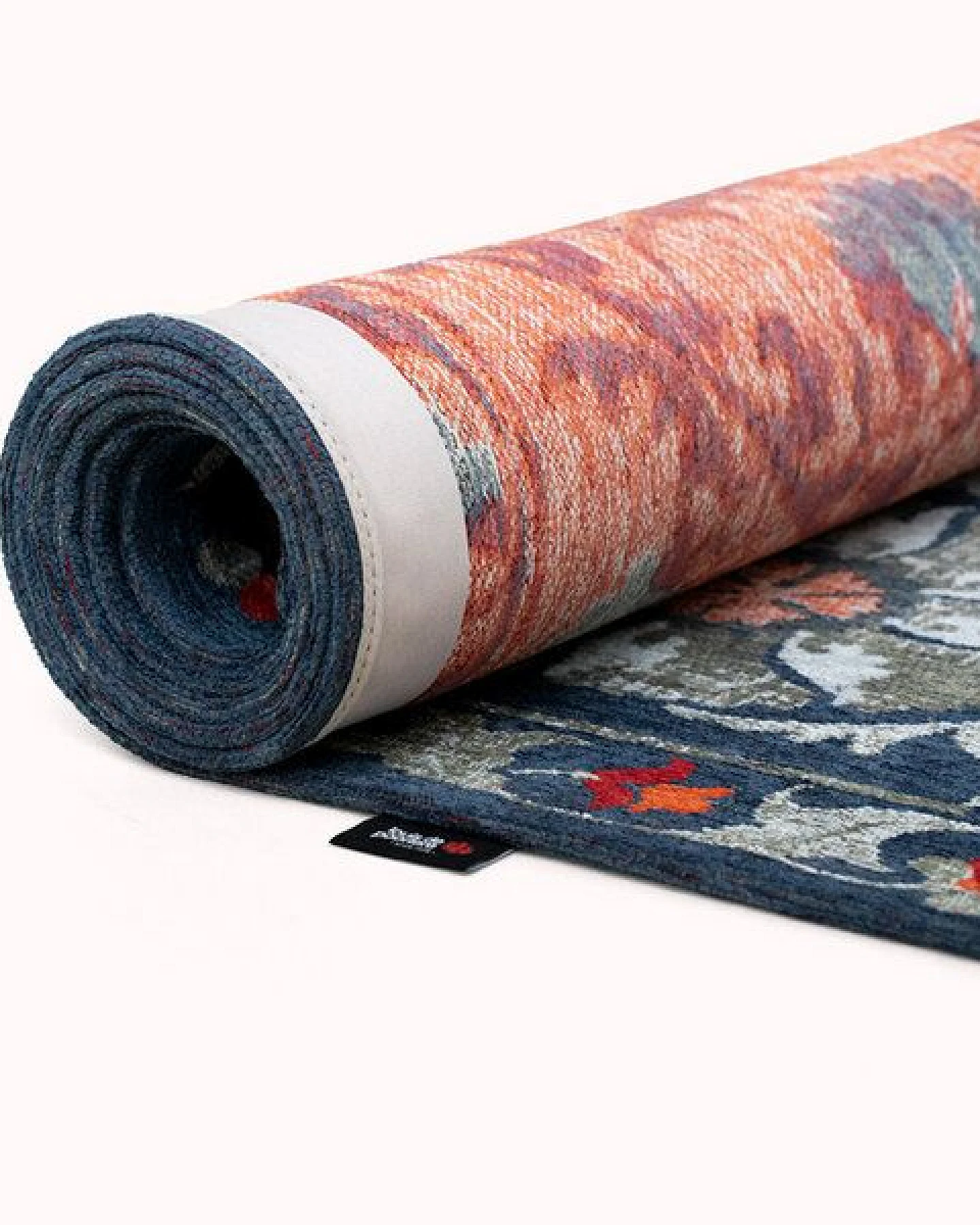 Louis De Poortere Teppich ANTIQUARIAN SUZANI – Ansicht 3