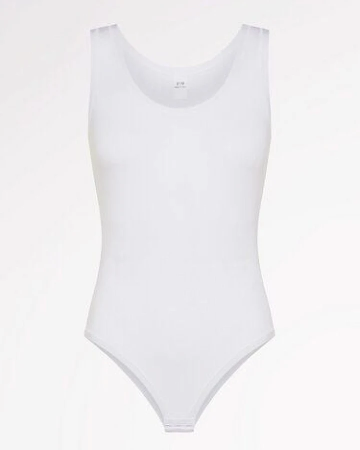 CASAGiN Body mit breiten Trägern aus TENCEL