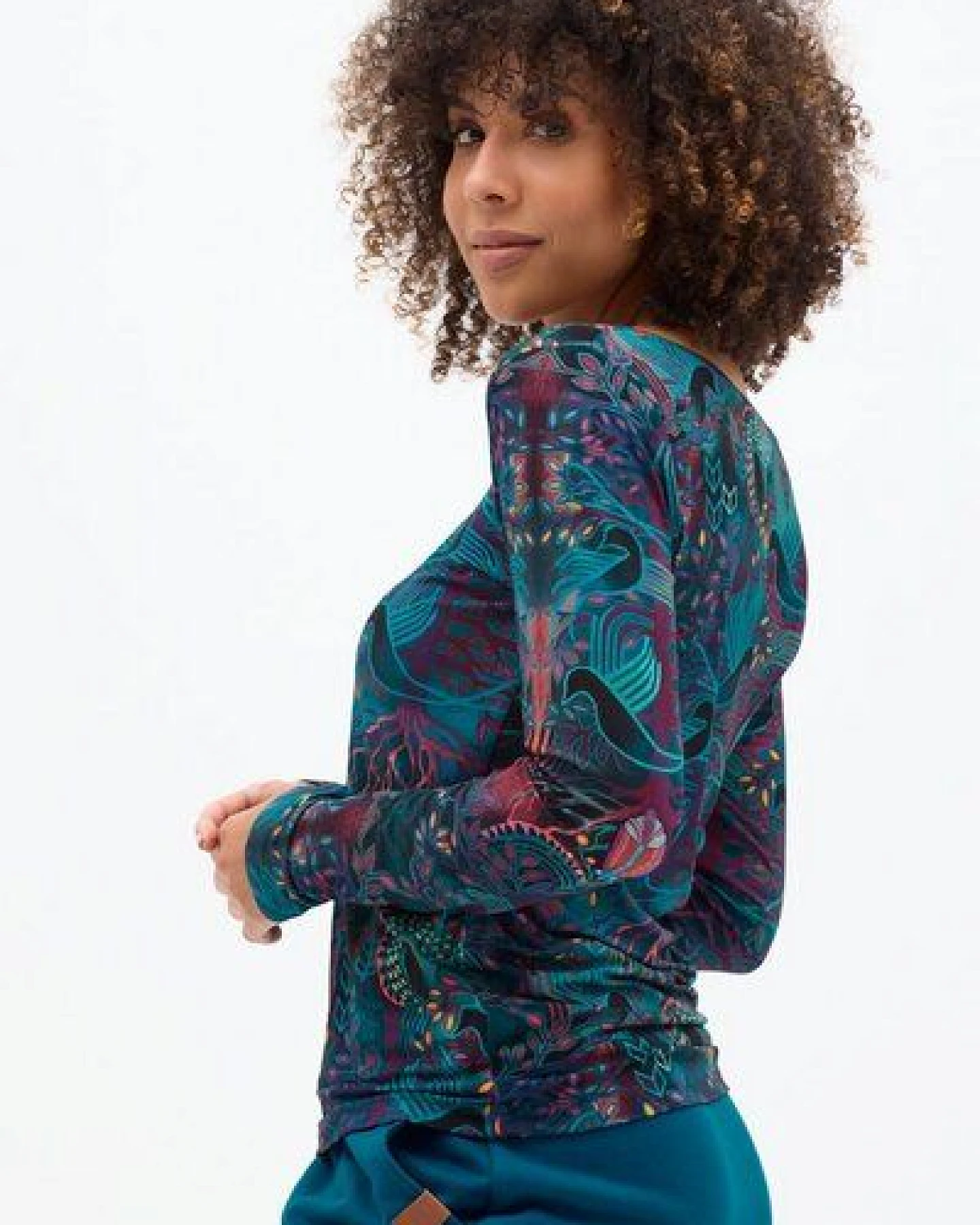 KOKOworld Papaya Damen Basic Longsleeve aus Viskose – weich & elastisch – Fair produziert in EU – für Yoga & Alltag – Ansicht 2