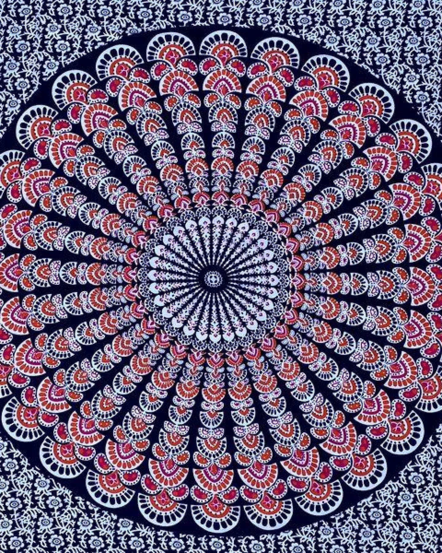 Der Lindwurm Sarong- Mandala – Ansicht 2