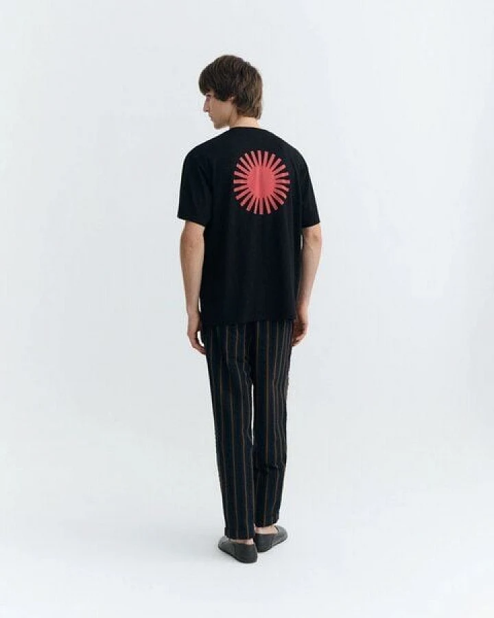thinking mu Sol Contrast Black Aaron Tee