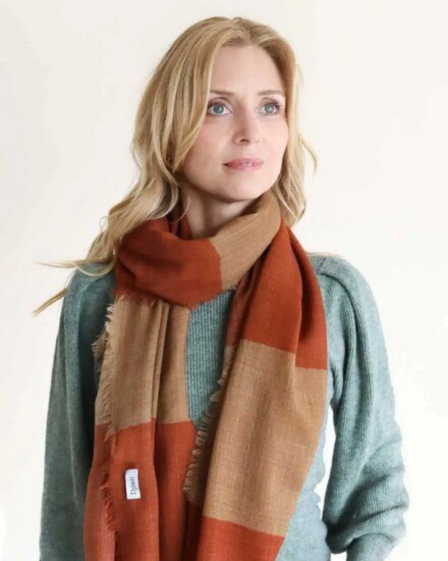 Djian Schal aus Merino-Wolle – COLORS – mulesingfrei – Ansicht 3