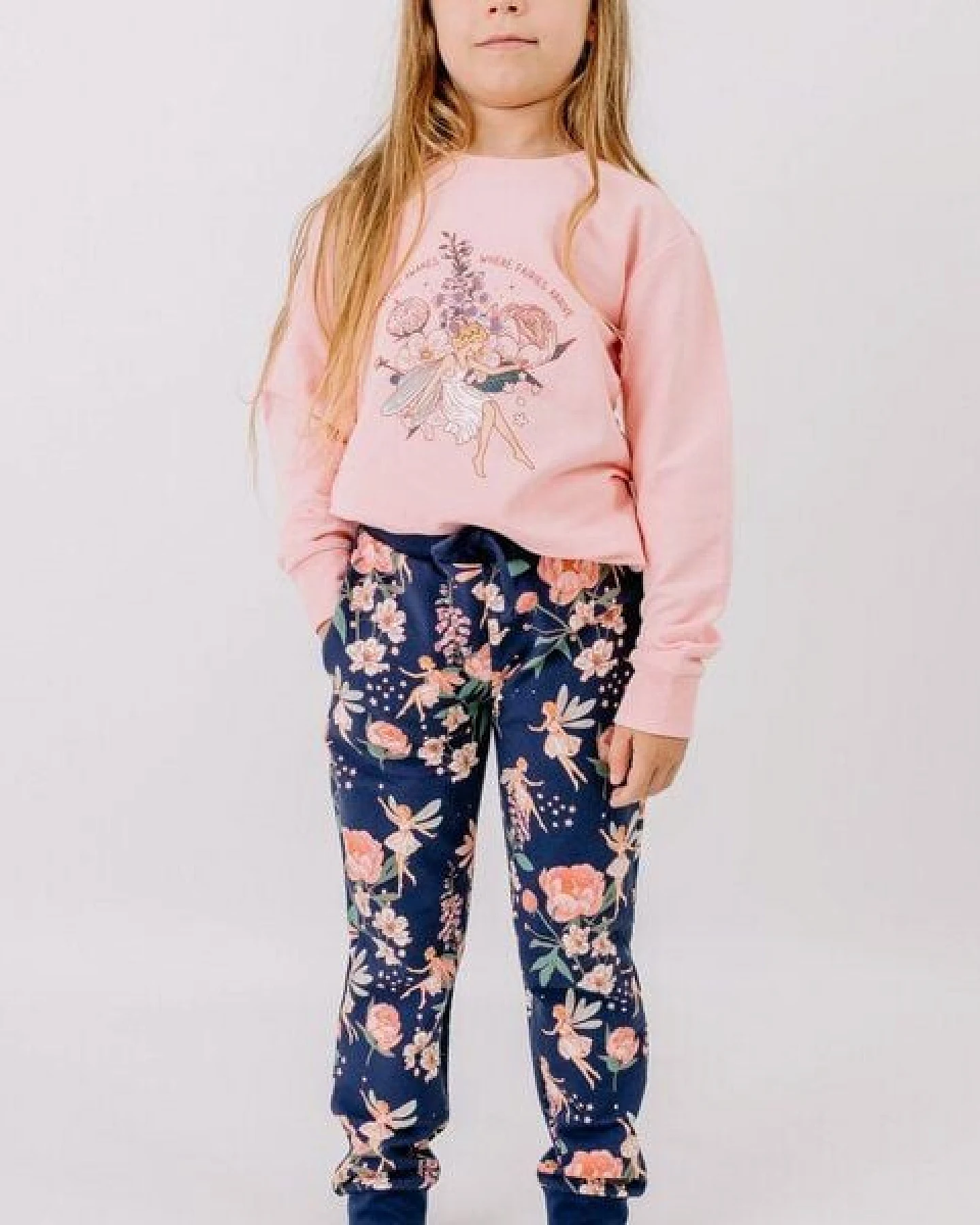 Jogginghose Dunkelblau Feen & Blumen Allover Bio-Baumwolle GOTS – Walkiddy – Ansicht 3