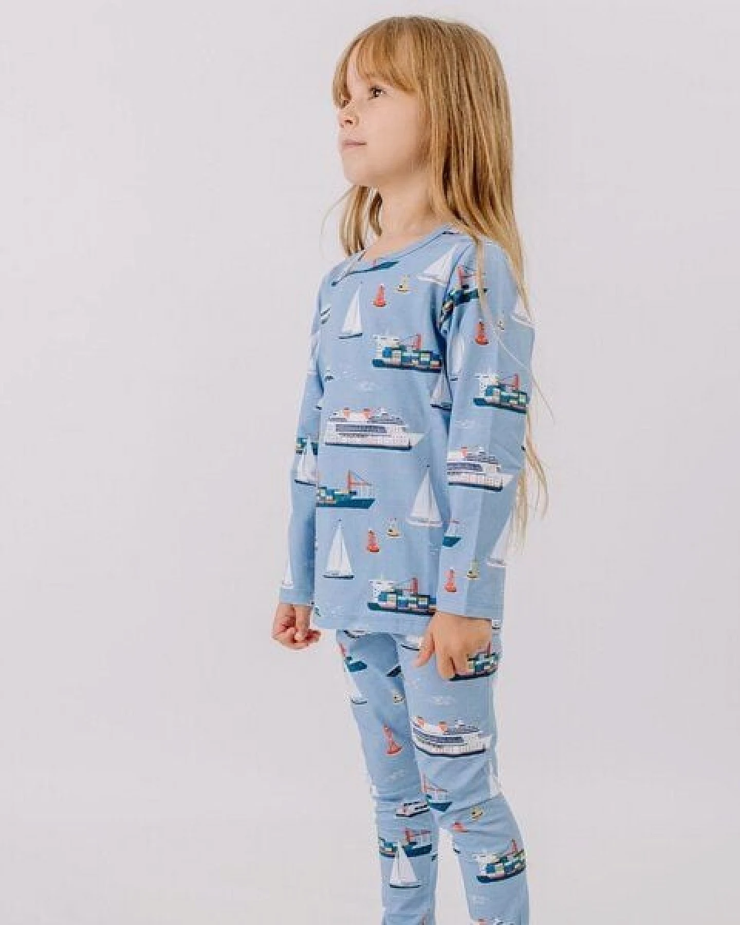 Langarmshirt Hellblau Marine Adventures Schiffe-Allover Bio-Baumwolle GOTS – Walkiddy – Ansicht 4