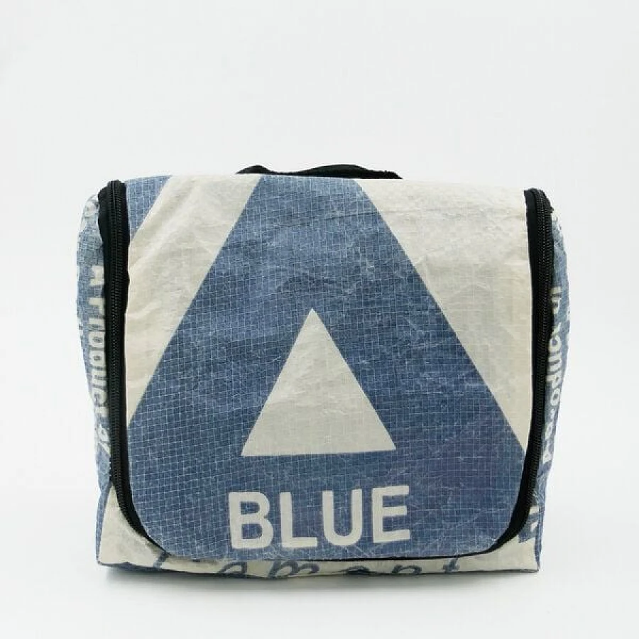 Blau Triangle Cement