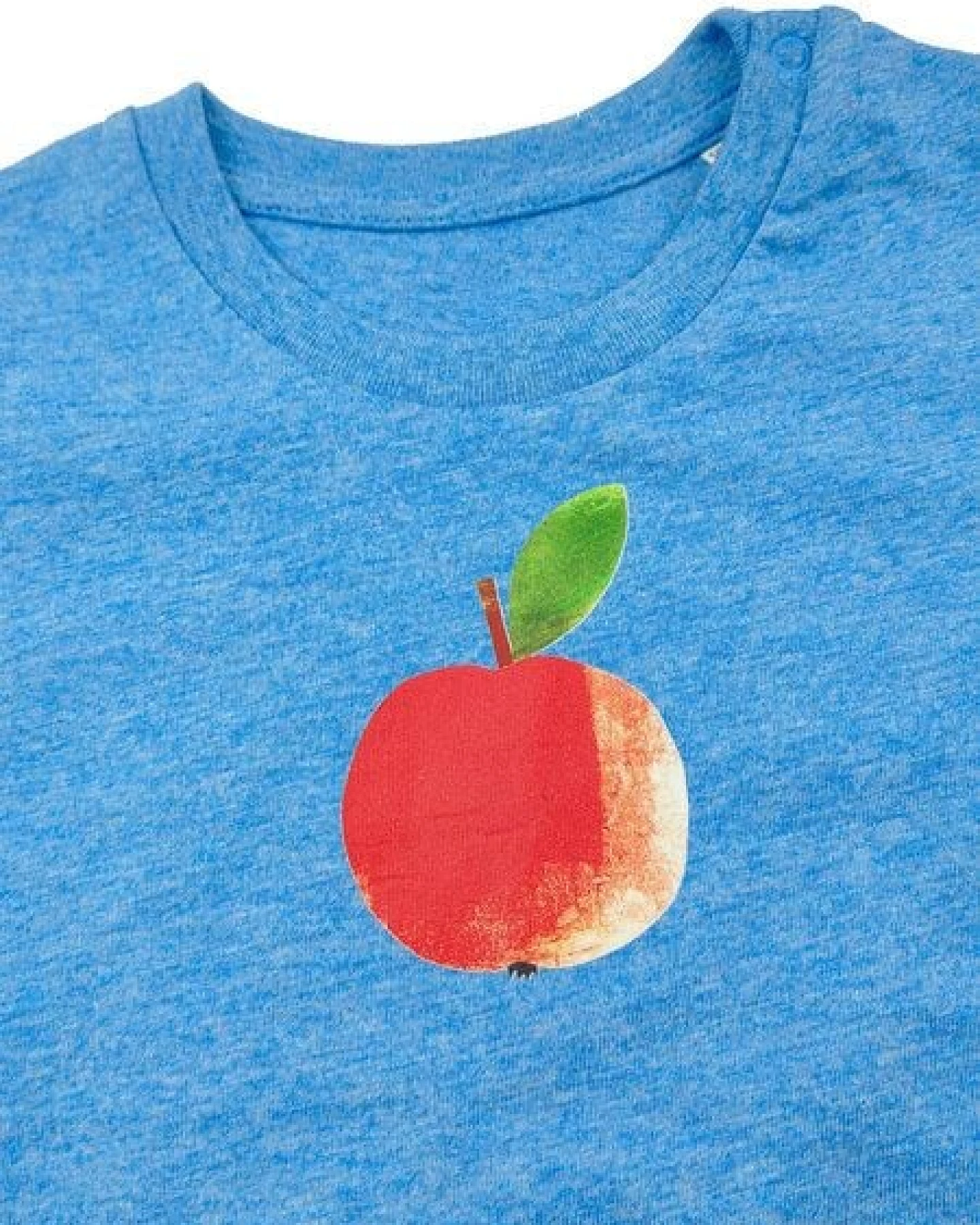 Meladi Kinder Baby-Shirt aus Biobaumwolle - Apfel auf Heather Blue – Ansicht 2