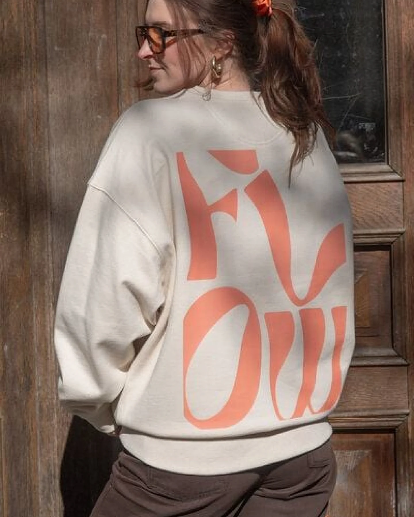 LITSCHI DESIGNS RELAXED SWEATER 'FLOW' AUS UNGEBLEICHTER BIOBAUMWOLLE – Ansicht 4