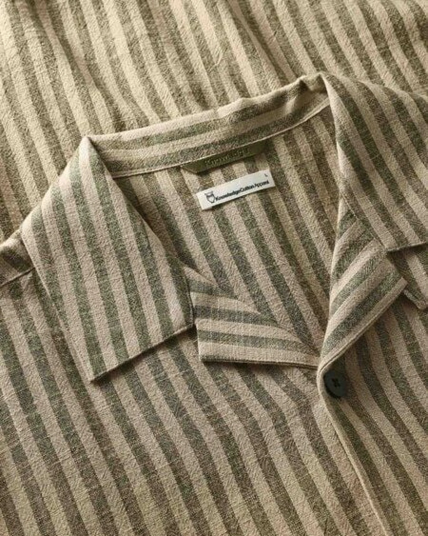 KnowledgeCotton Apparel Herren Kurzarmhemd - Relaxed Fit - aus Viskose und Leinen – Ansicht 4