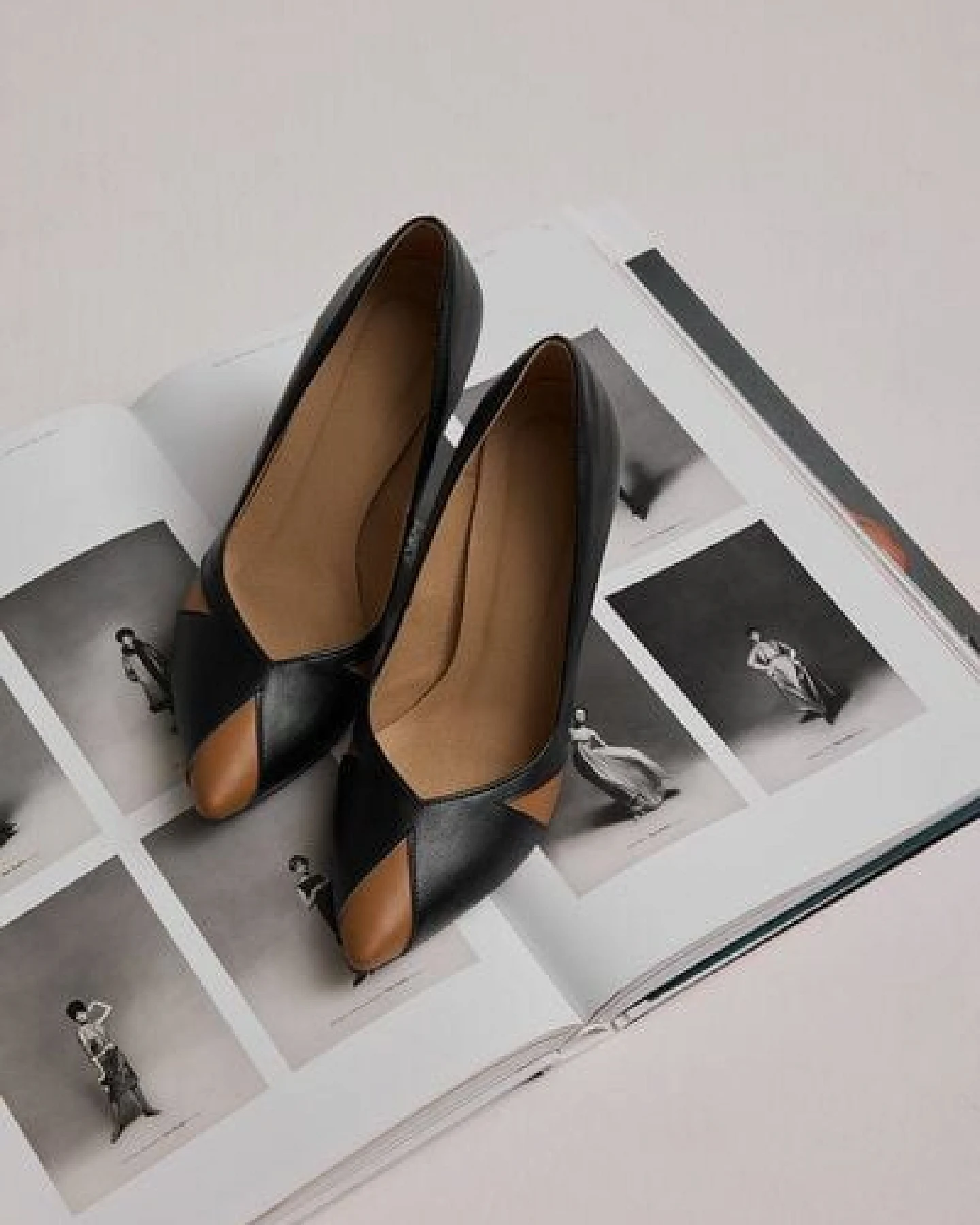 AGAZI IVO black & caramel – vegan heels made from mushroom and corn & wheat leather – Ansicht 4