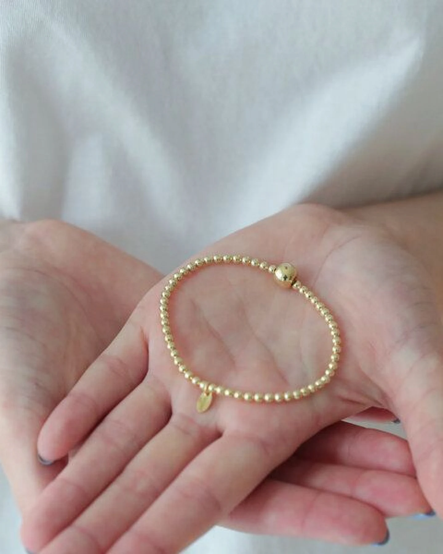 BELLYBIRD Jewellery Armband - elastisches Kugelarmband aus Silber/ Silber vergoldet – Ansicht 4