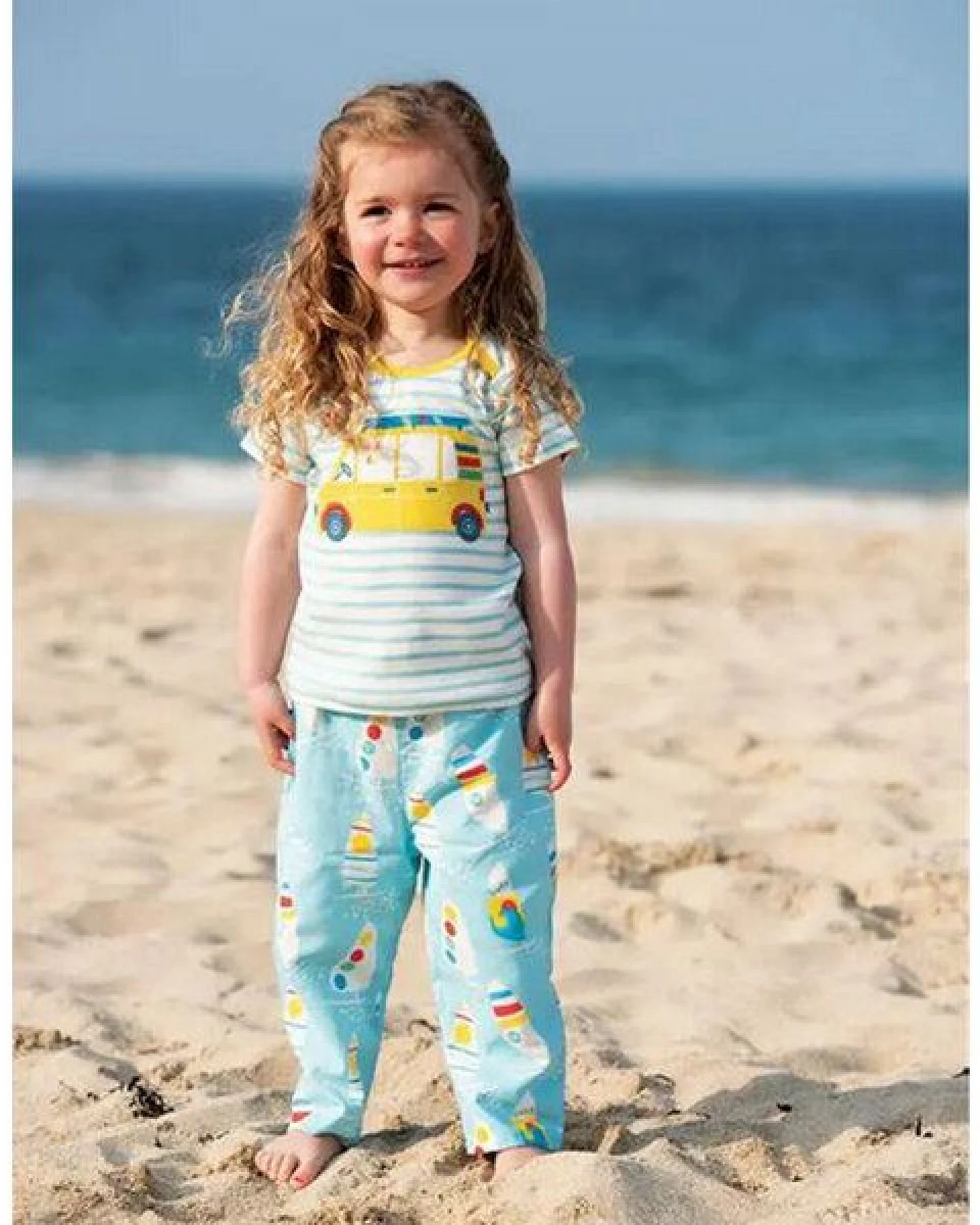 Frugi T-Shirt Auto - Bobster Applique Top Bright Sky Breton Car – Ansicht 2