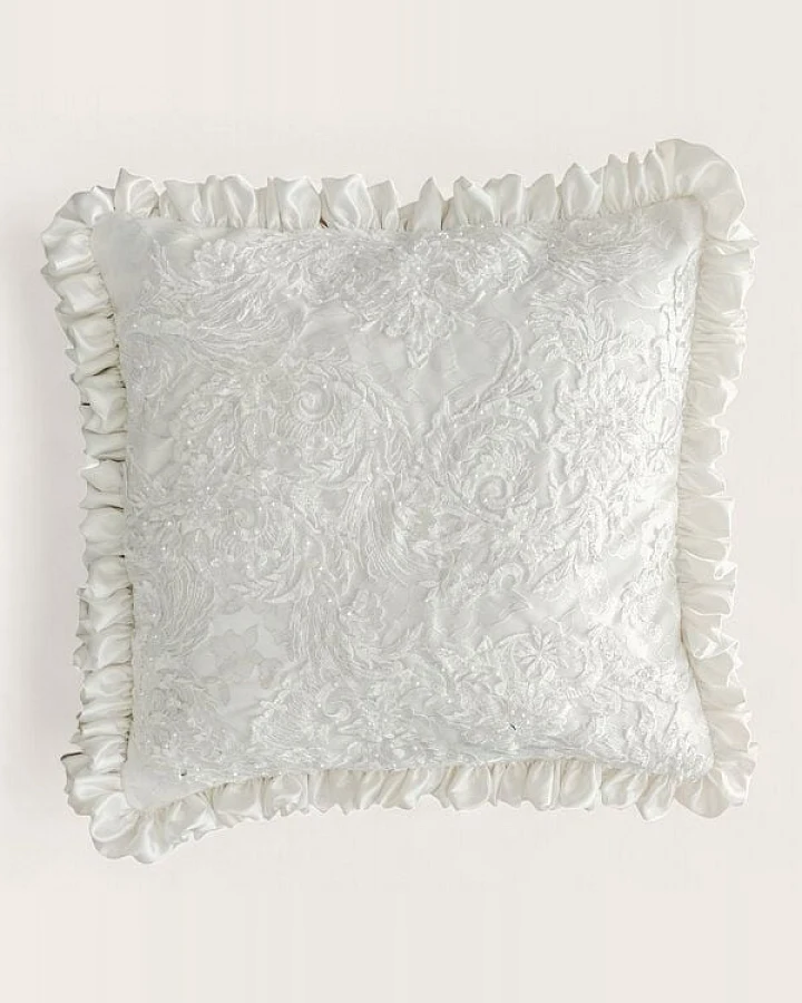 körber mode Braut Kissen mit Rüschen 40x40, Hochzeit, Deko edel, Upcycling aus Brautkleid