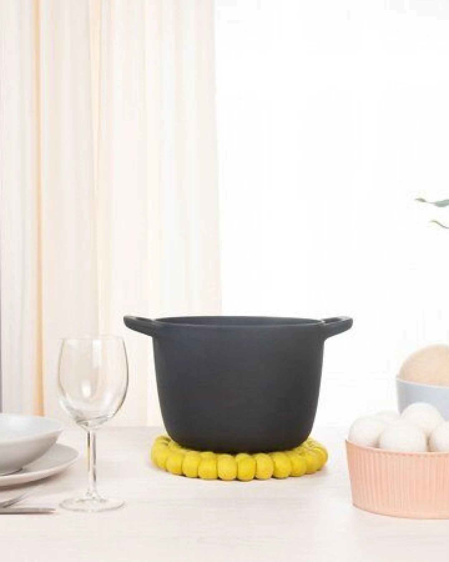 myfelt Filzkugel Topfuntersetzer (⌀ 20 cm) – Ansicht 3