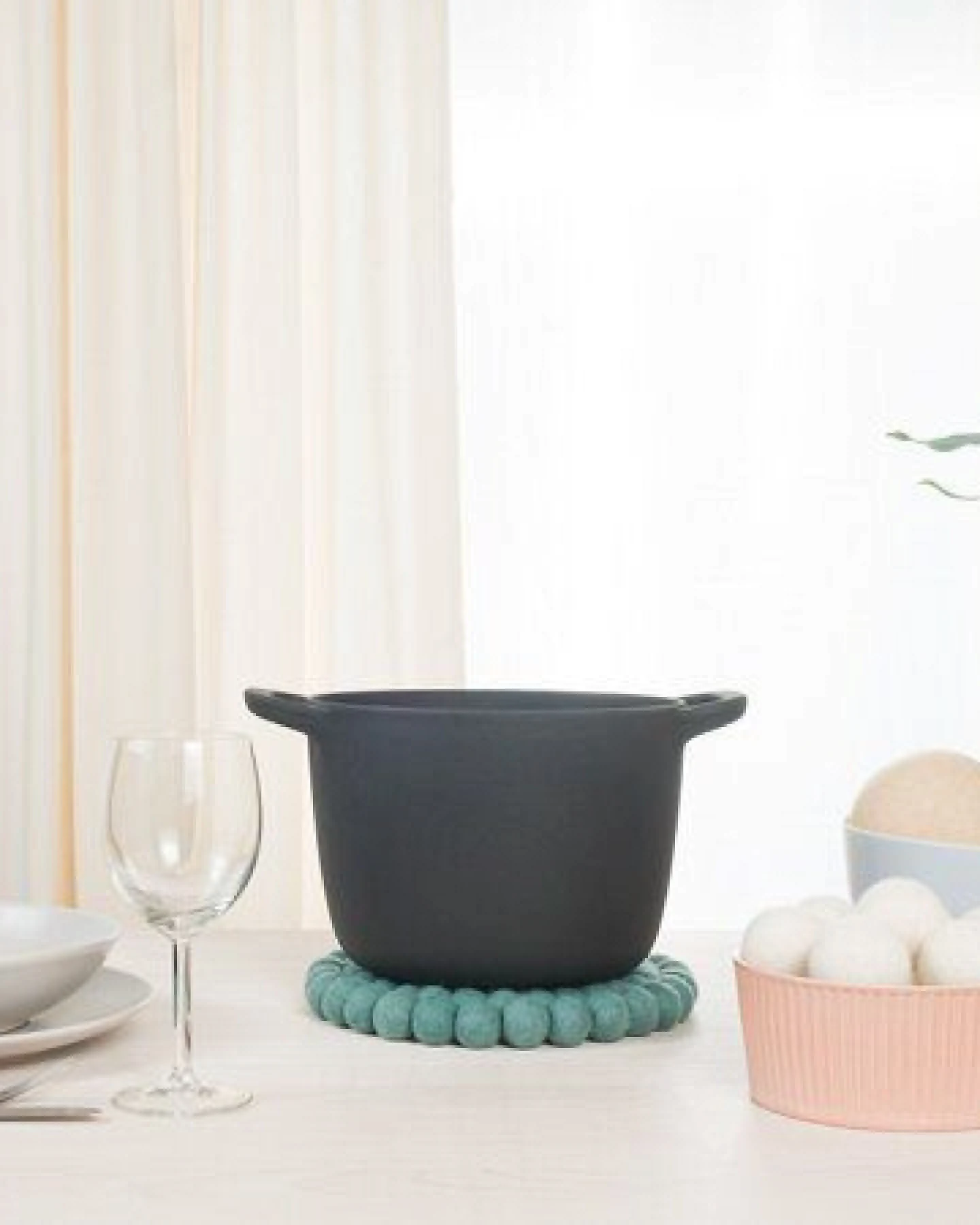 myfelt Filzkugel Topfuntersetzer (⌀ 20 cm) – Ansicht 4