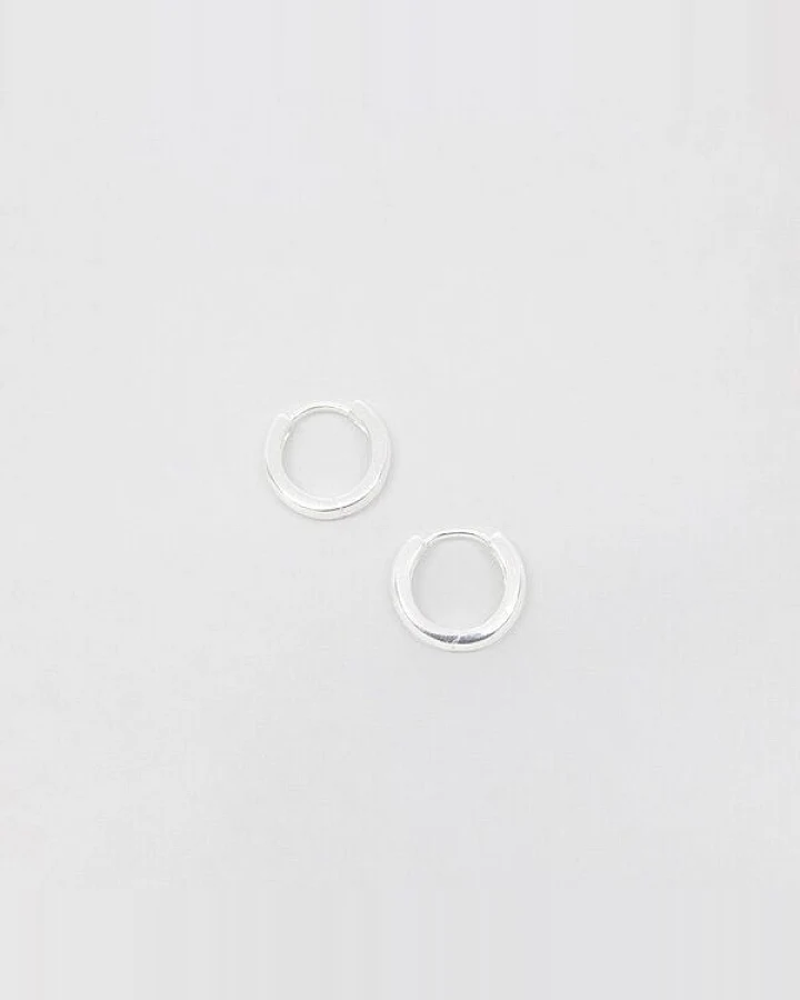fejn jewelry Creole 'satin huggie'