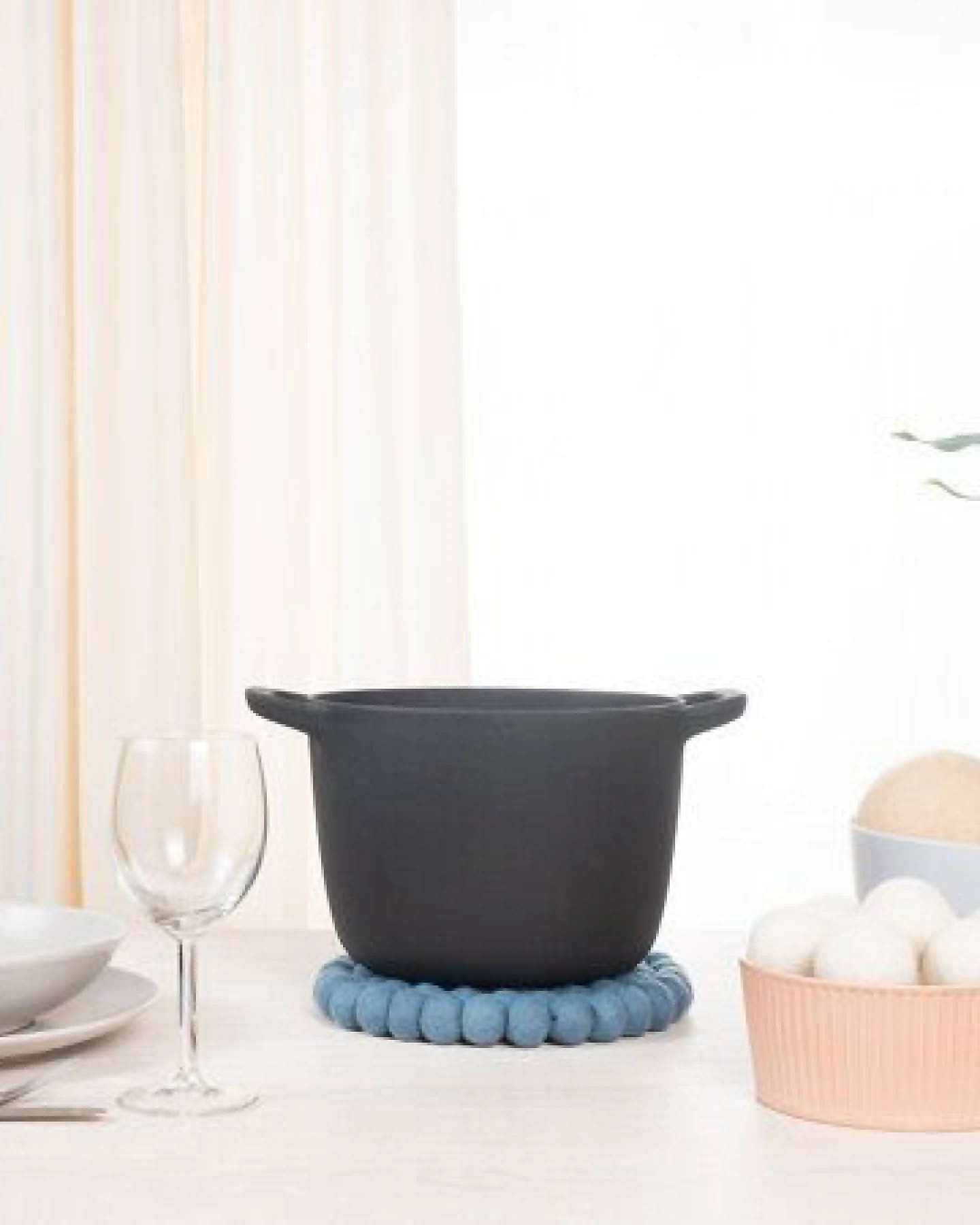 myfelt Filzkugel Topfuntersetzer (⌀ 20 cm) – Ansicht 4