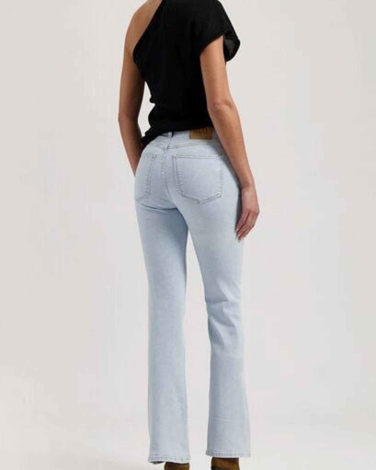 MUD Jeans Damen Jeans Flared "Isy - Light Stone" – Ansicht 3