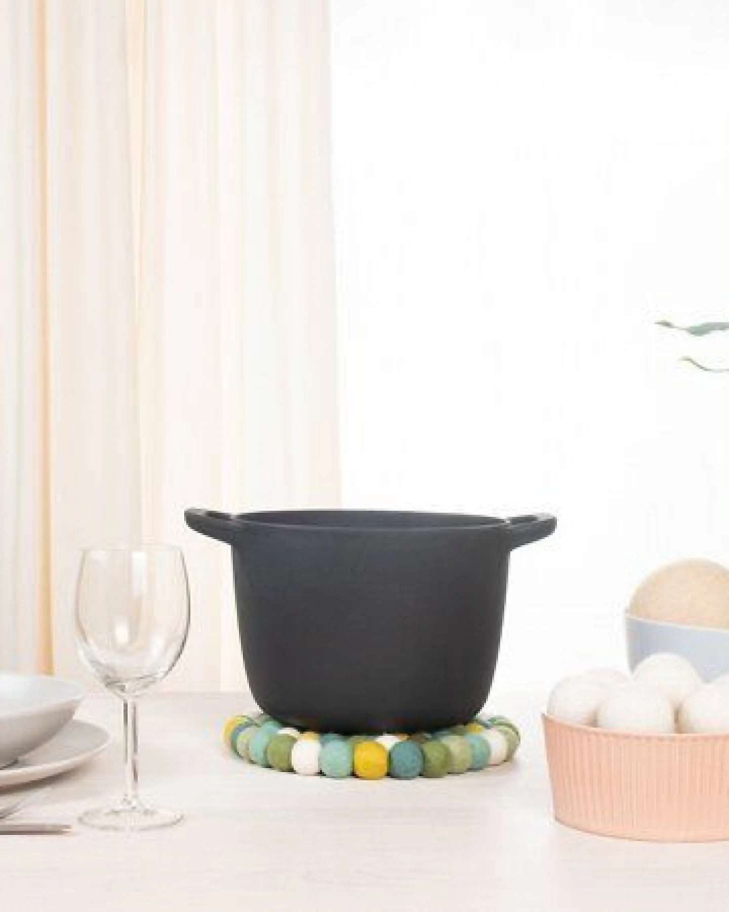 myfelt Filzkugel Topfuntersetzer (⌀ 20 cm) – Ansicht 4