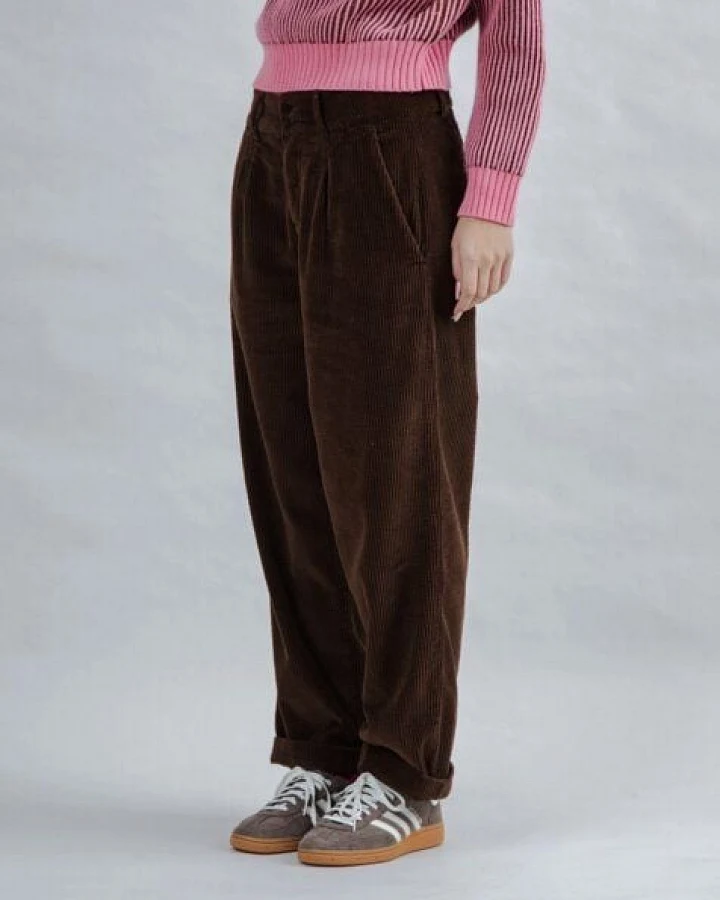 Brava Fabrics Corduroy Faltenhose Schokolade