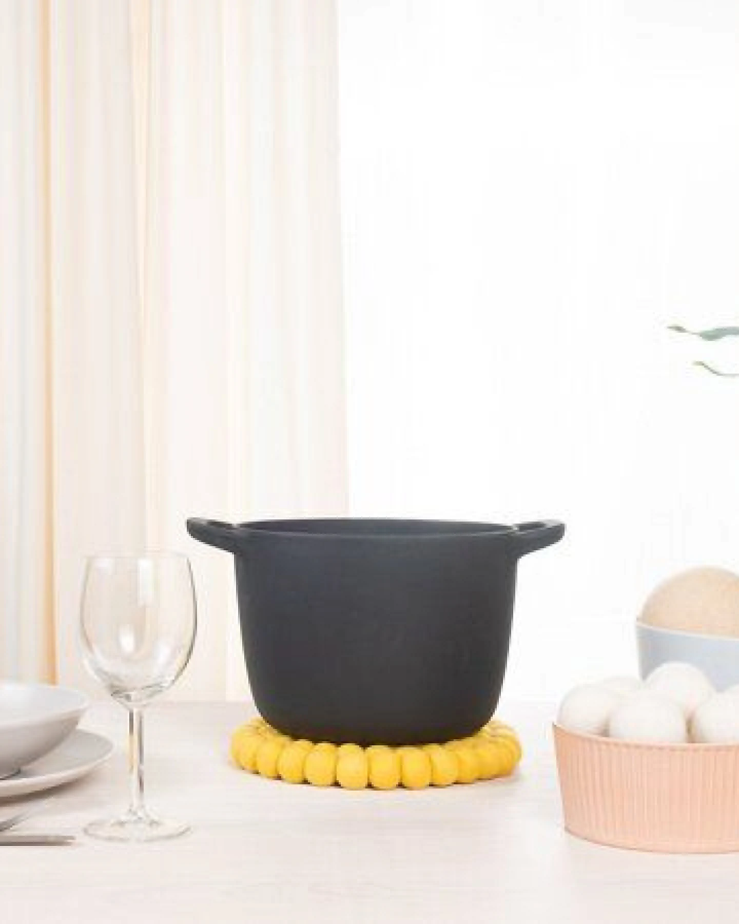 myfelt Filzkugel Topfuntersetzer (⌀ 20 cm) – Ansicht 3