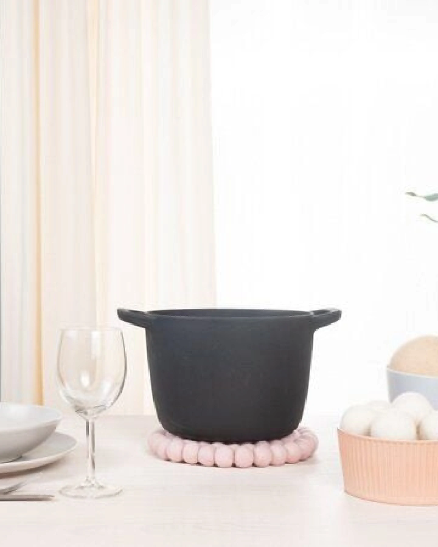 myfelt Filzkugel Topfuntersetzer (⌀ 20 cm) – Ansicht 3