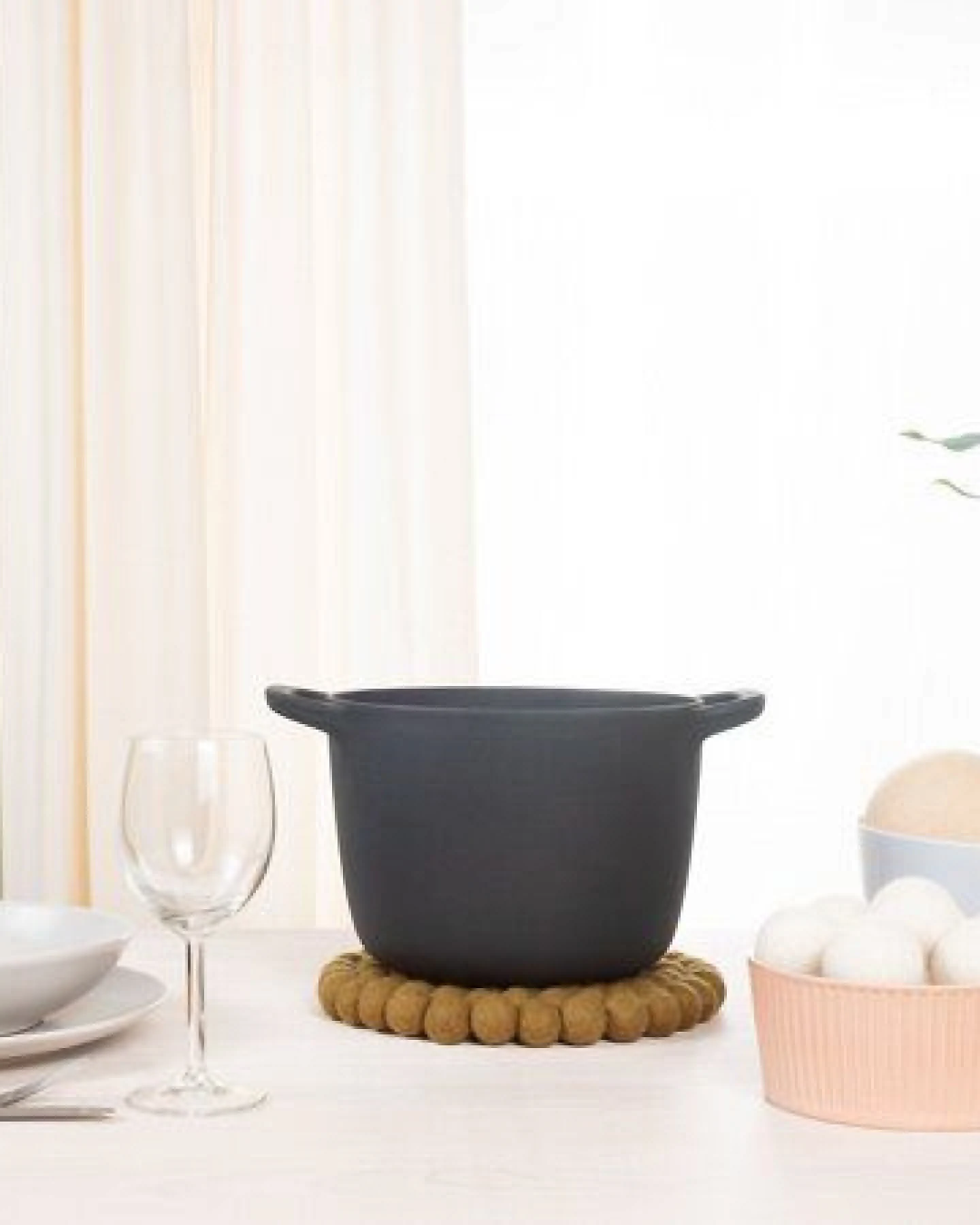 myfelt Filzkugel Topfuntersetzer (⌀ 20 cm) – Ansicht 4