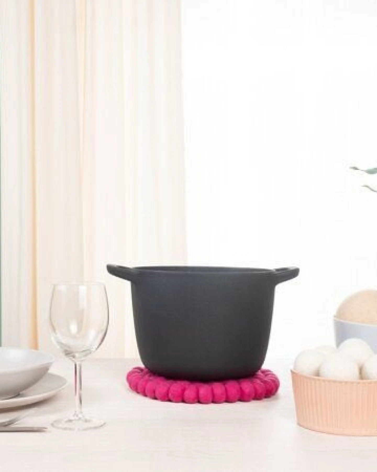 myfelt Filzkugel Topfuntersetzer (⌀ 20 cm) – Ansicht 4