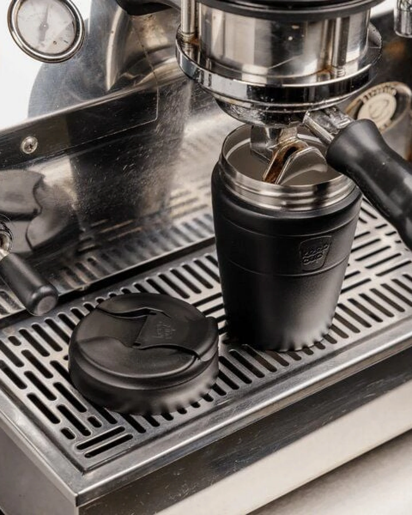 KeepCup COMMUTER TRAVEL CUP - Thermobecher Edelstahl, auslaufsicher – Ansicht 3
