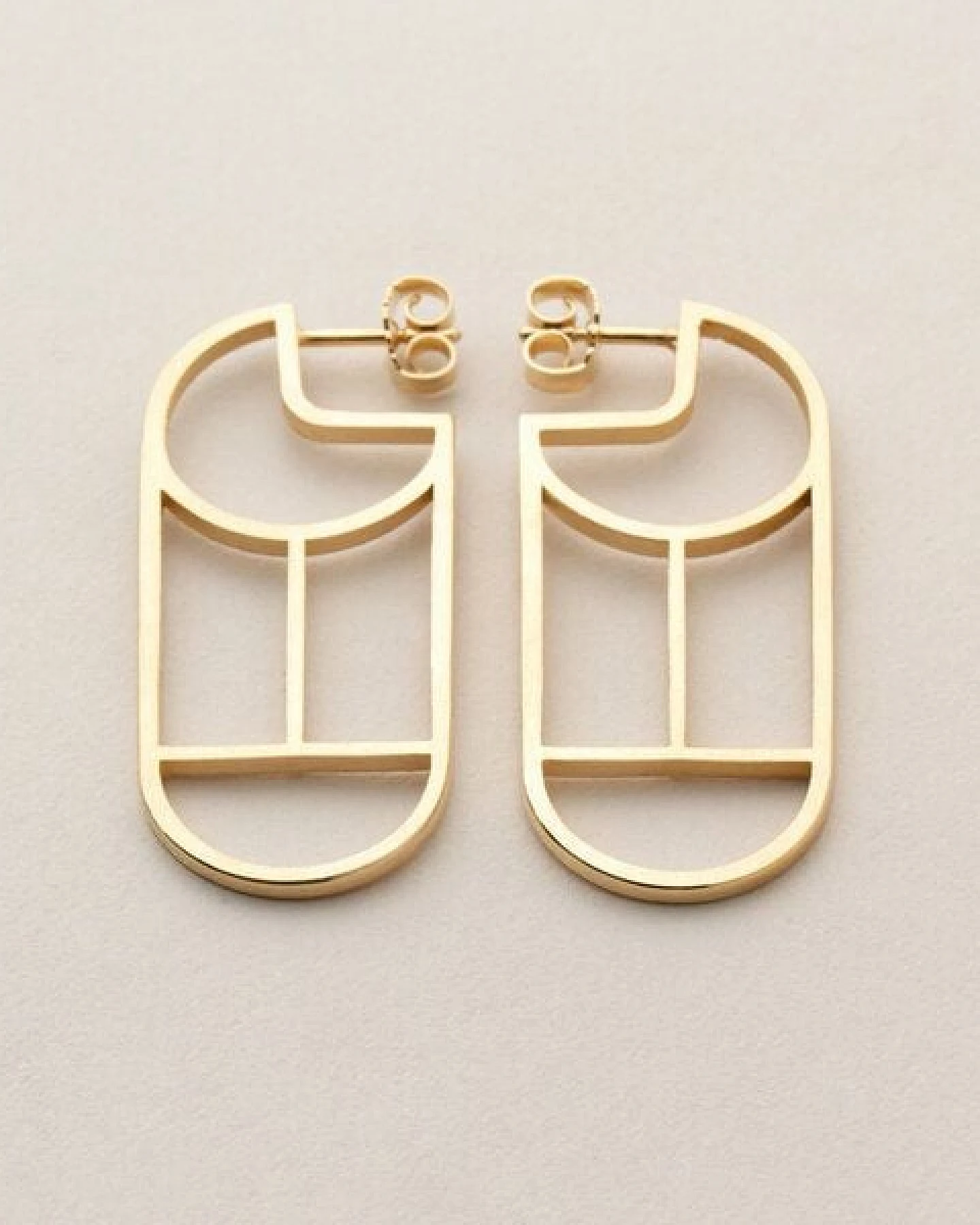 ChristinaPauls Slow jewellery Creole Tawa, groß in Gold und Silber – Ansicht 4