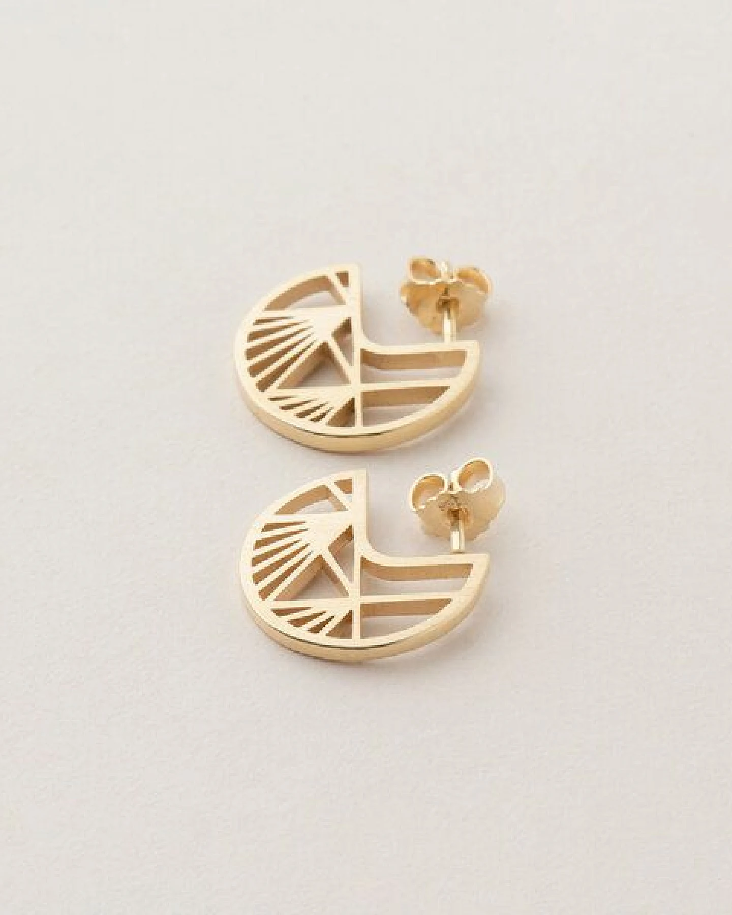 ChristinaPauls Slow jewellery Creole Aino, klein in Silber und Gold – Ansicht 3