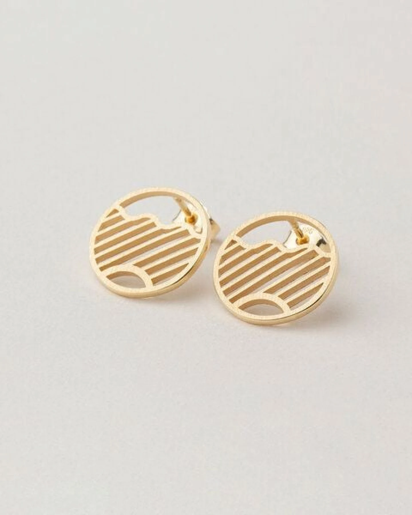 ChristinaPauls Slow jewellery Ohrstecker Kamo, klein in Silber und Gold – Ansicht 4