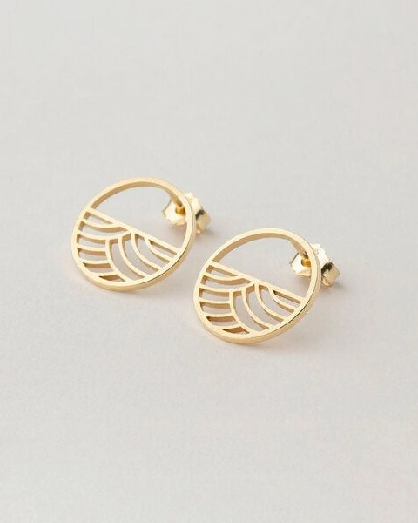ChristinaPauls Slow jewellery Ohrstecker Kinki, klein in Silber und Gold – Ansicht 4