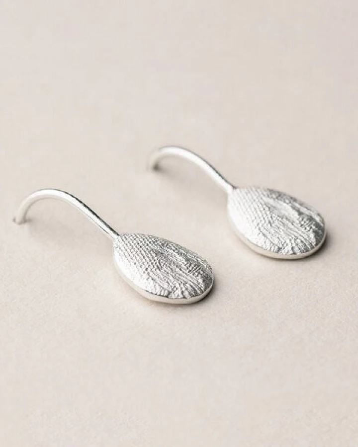ChristinaPauls Slow jewellery Amia Ohrhänger, oval in Silber