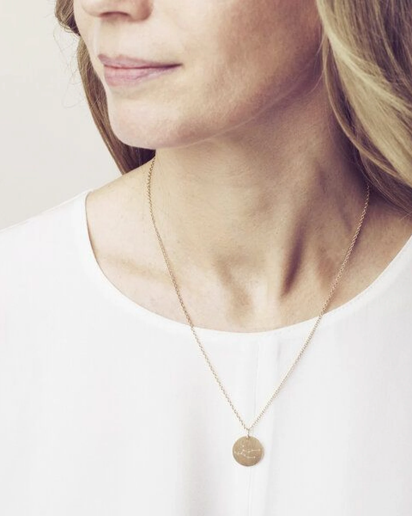 ChristinaPauls Slow jewellery Sternzeichen Anhänger Steinbock in Silber, Gold, Rosegold und Schwarz – Ansicht 2
