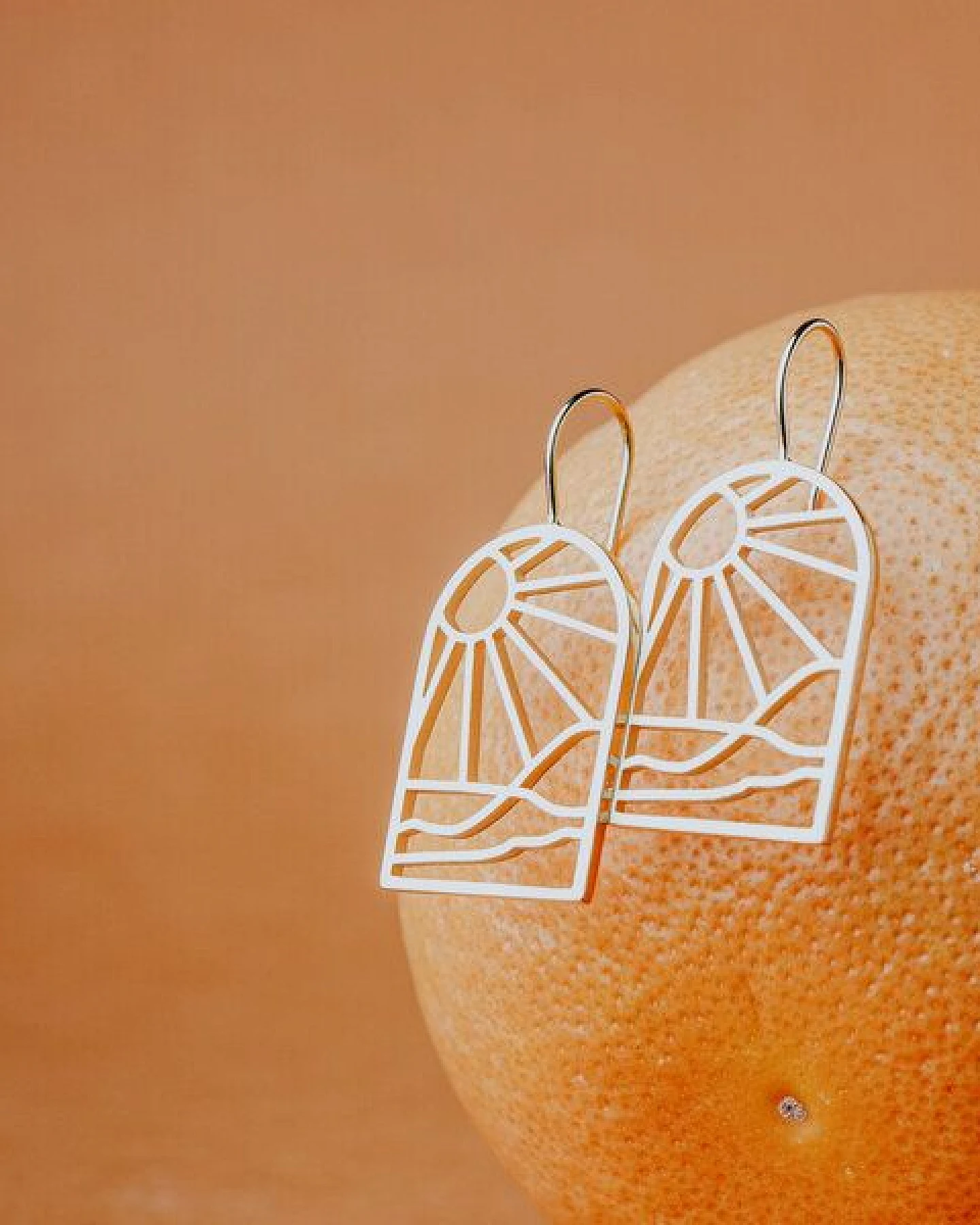 ChristinaPauls Slow jewellery Ohrhänger Onda in Silber oder Gold – Ansicht 3