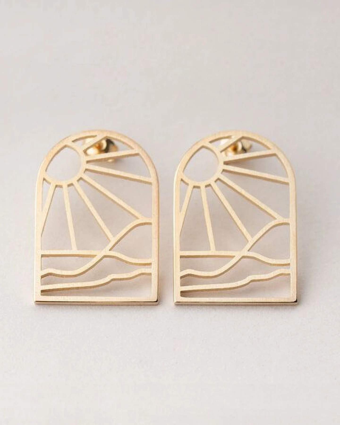 ChristinaPauls Slow jewellery Ohrstecker Onda in Silber oder Gold – Ansicht 4
