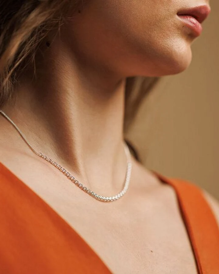 ChristinaPauls Slow jewellery Kurze Layering Kette Mea in Gold und Silber