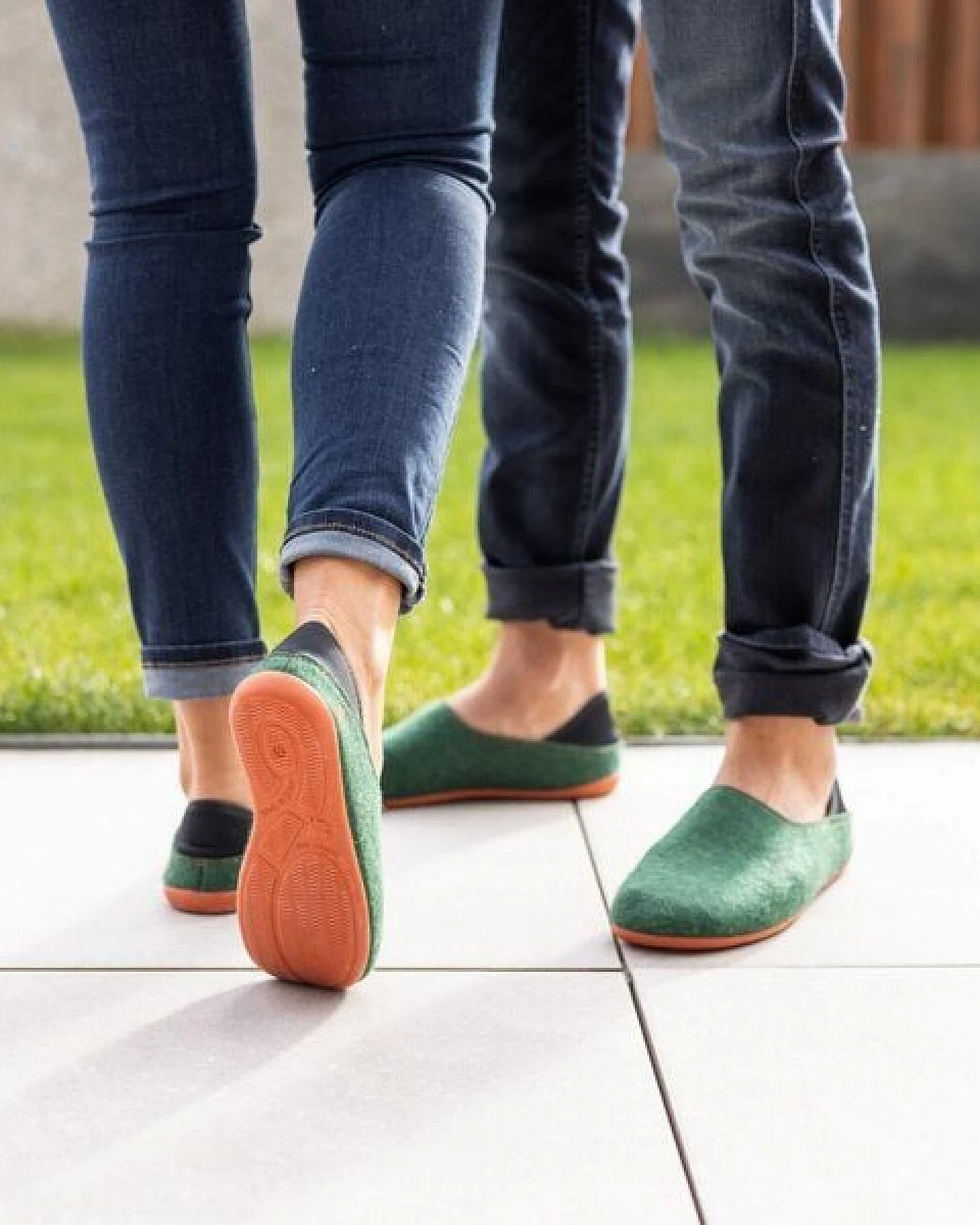 Gottstein Filzhausschuh Wool Slip-On aus 100% Schurwolle - für Damen & Herren - Rutschfeste Gummisohle – Ansicht 2