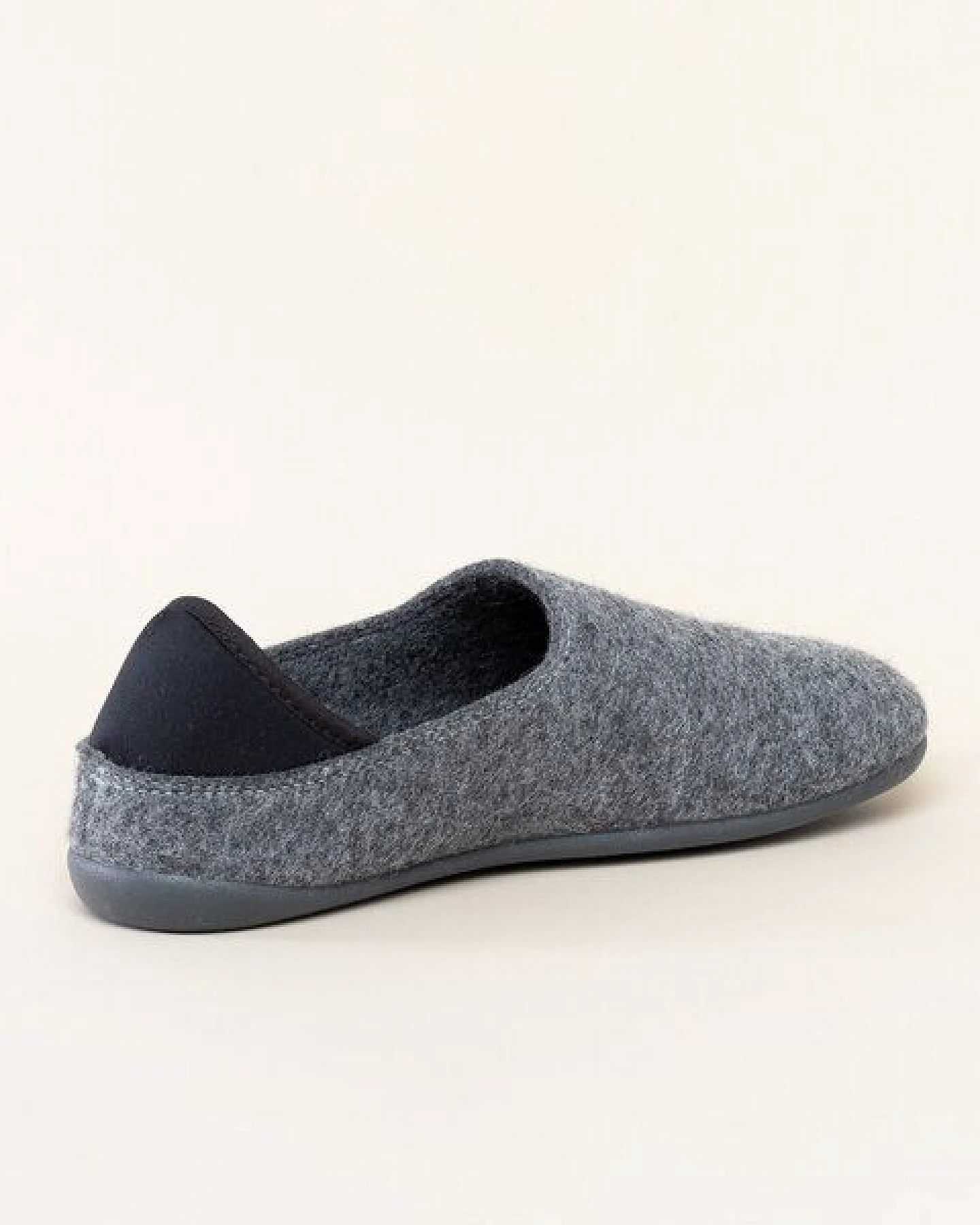 Gottstein Filzhausschuh Wool Slip-On aus 100% Schurwolle - für Damen & Herren - Rutschfeste Gummisohle – Ansicht 4