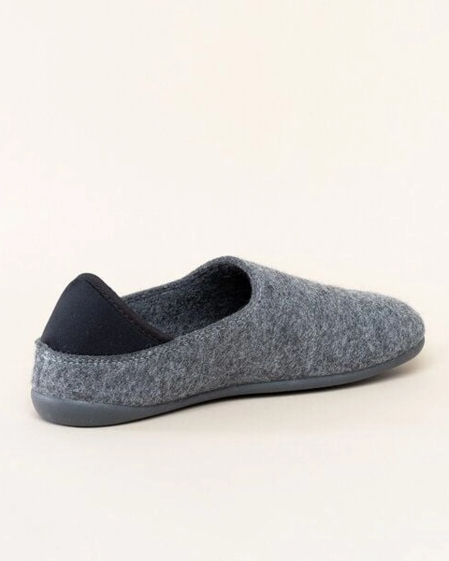 Gottstein Filzhausschuh Wool Slip-On aus 100% Schurwolle - für Damen & Herren - Rutschfeste Gummisohle – Ansicht 4