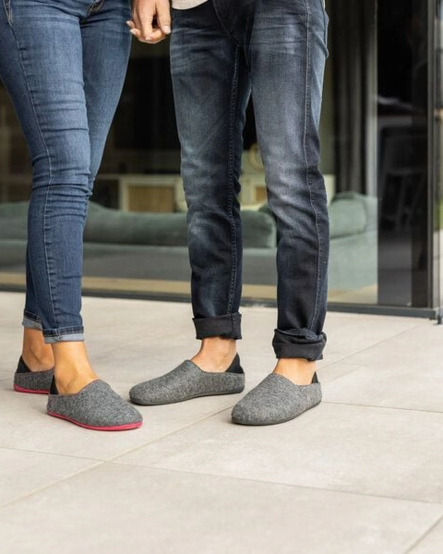 Gottstein Filzhausschuh Wool Slip-On aus 100% Schurwolle - für Damen & Herren - Rutschfeste Gummisohle – Ansicht 2