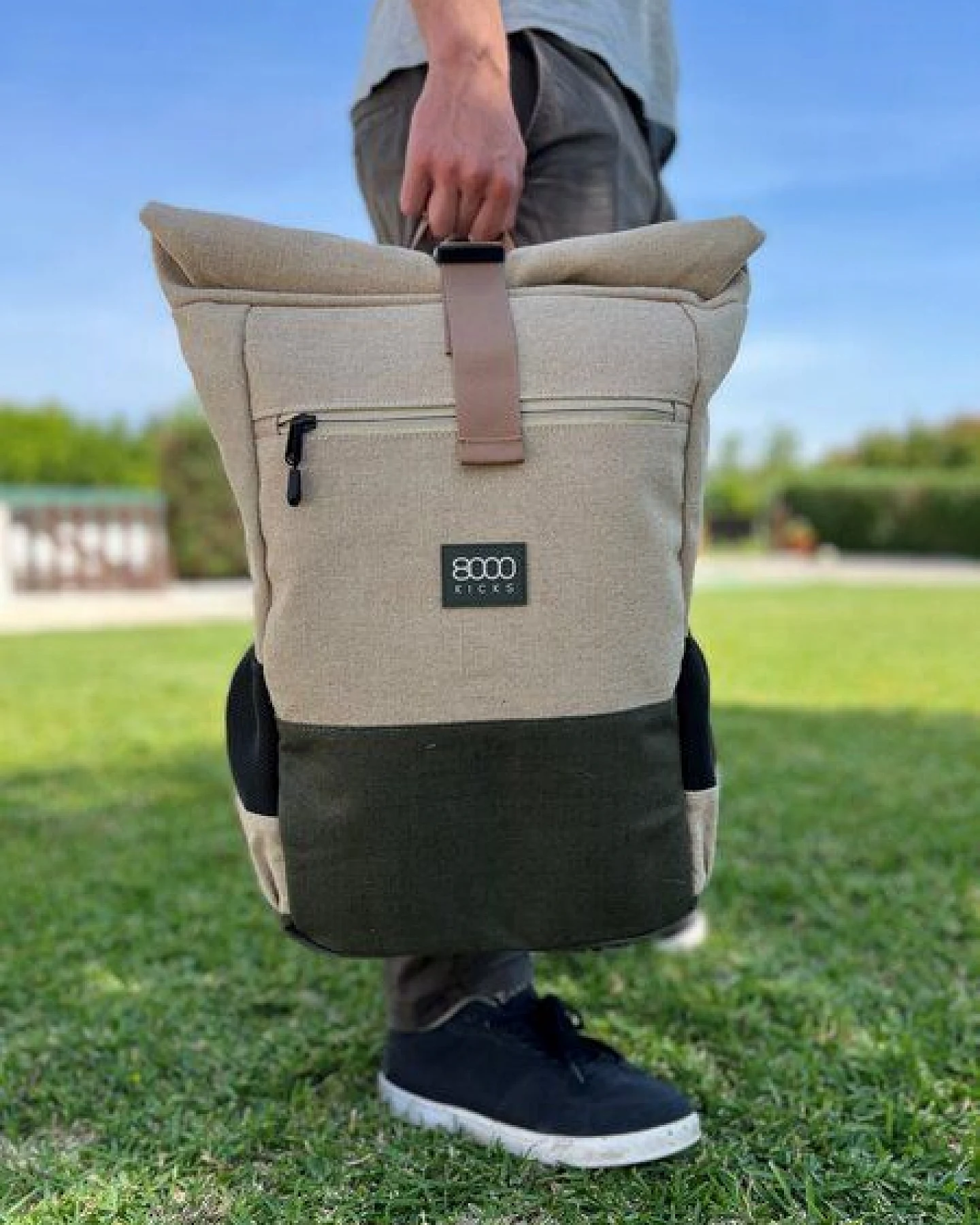 8000Kicks Alltagsrucksack aus Hanf – wetterfest und langlebig - Schwarz, Beige & Grün, Beige & Rot und Marineblau – Ansicht 2