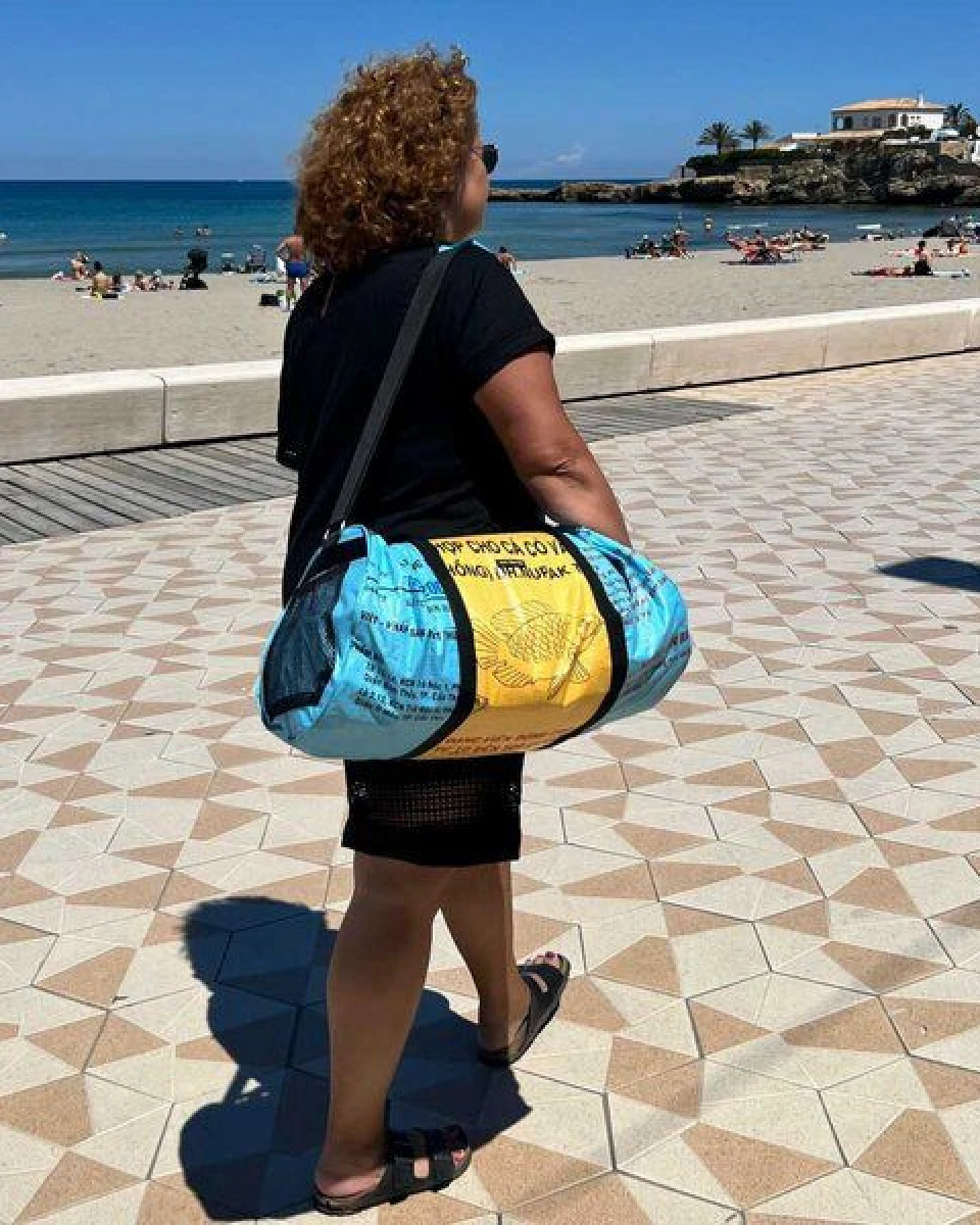 MoreThanHip Wochenend- oder Sporttasche 40L aus recycelten Zement-oder Tierfuttersäcken - Jumbo – Ansicht 3