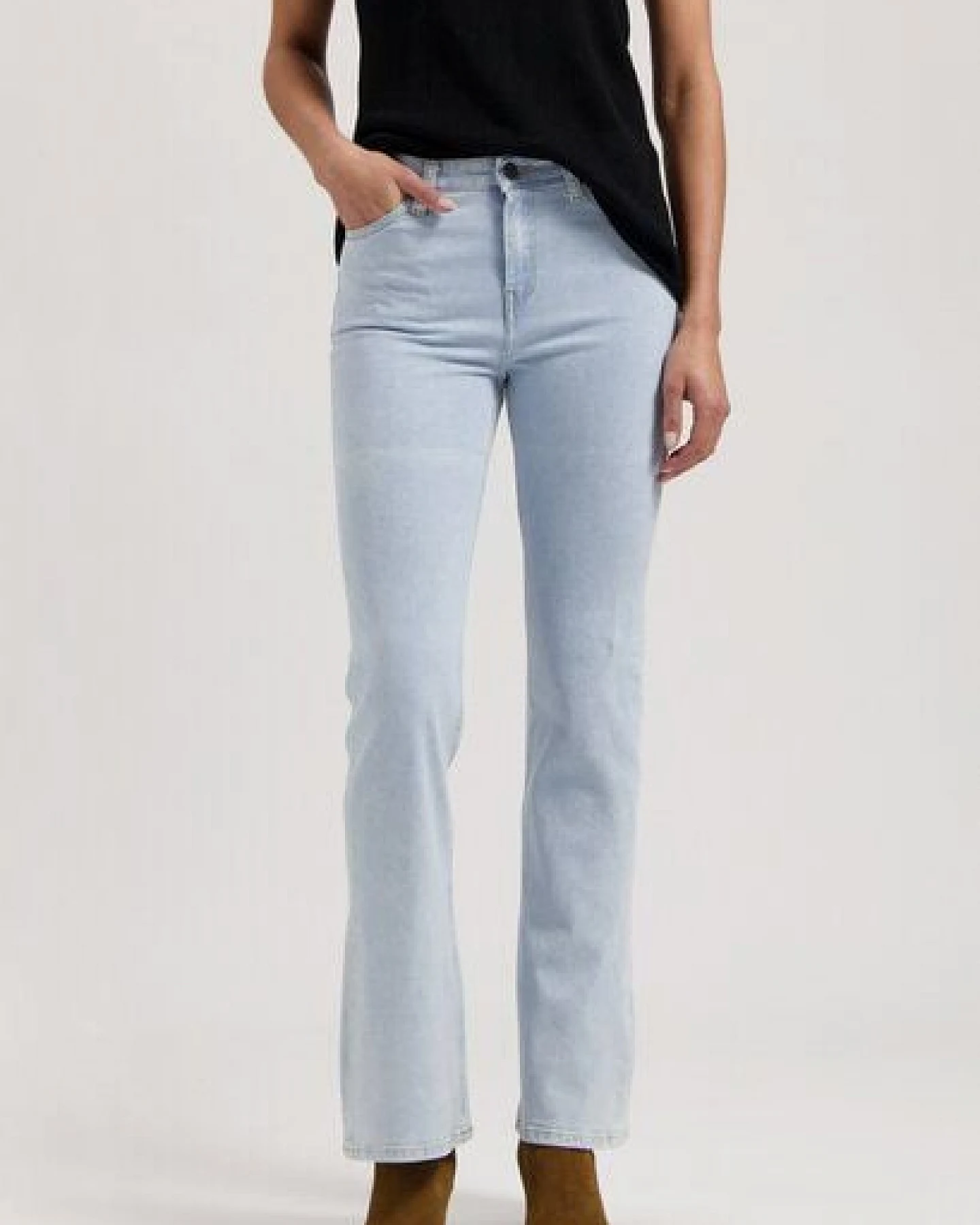 MUD Jeans Damen Jeans Flared "Isy - Light Stone" – Ansicht 4
