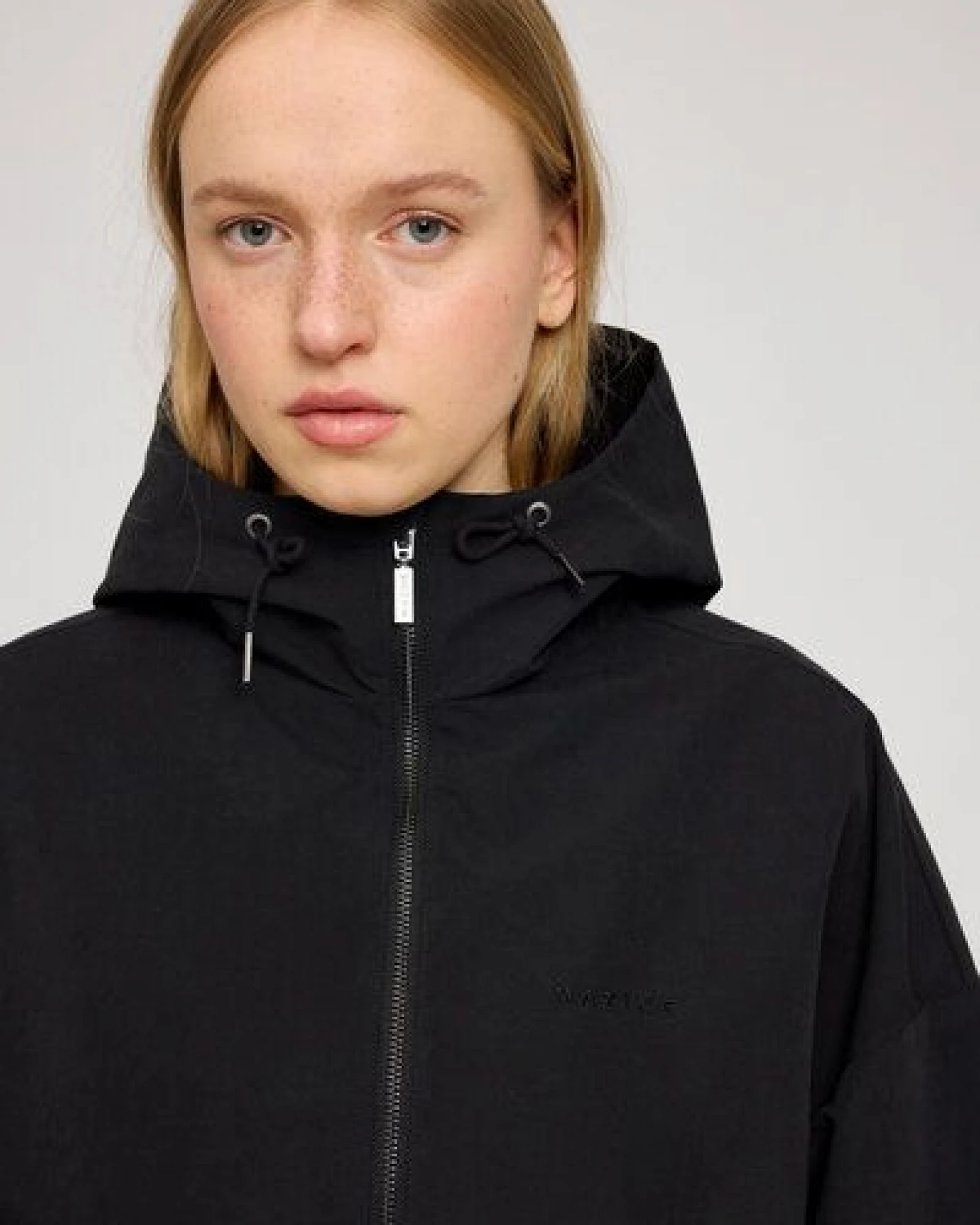 Mazine leichte Jacke aus recykeltem Plastik – Ansicht 3